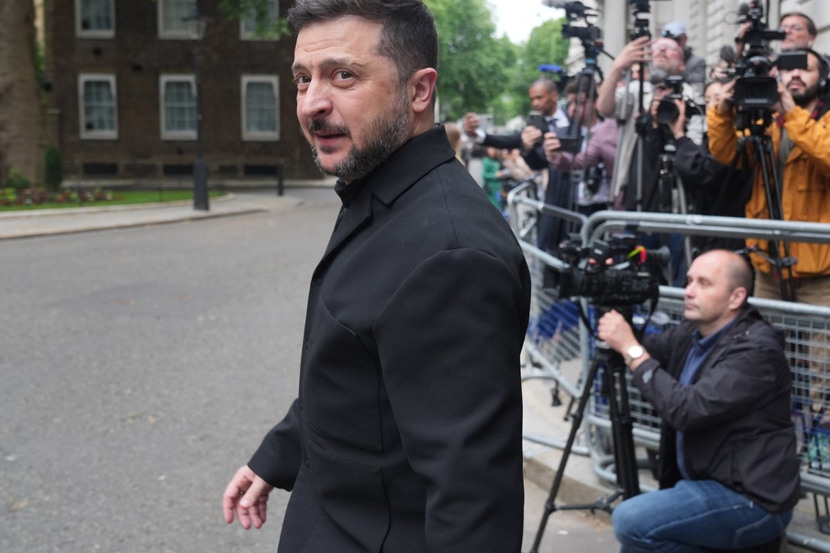 A última guerra da Ucrânia com a Rússia: Zelensky diz que a batalha pelas negociações de paz será congelada em meio a ataques às instalações petrolíferas russas