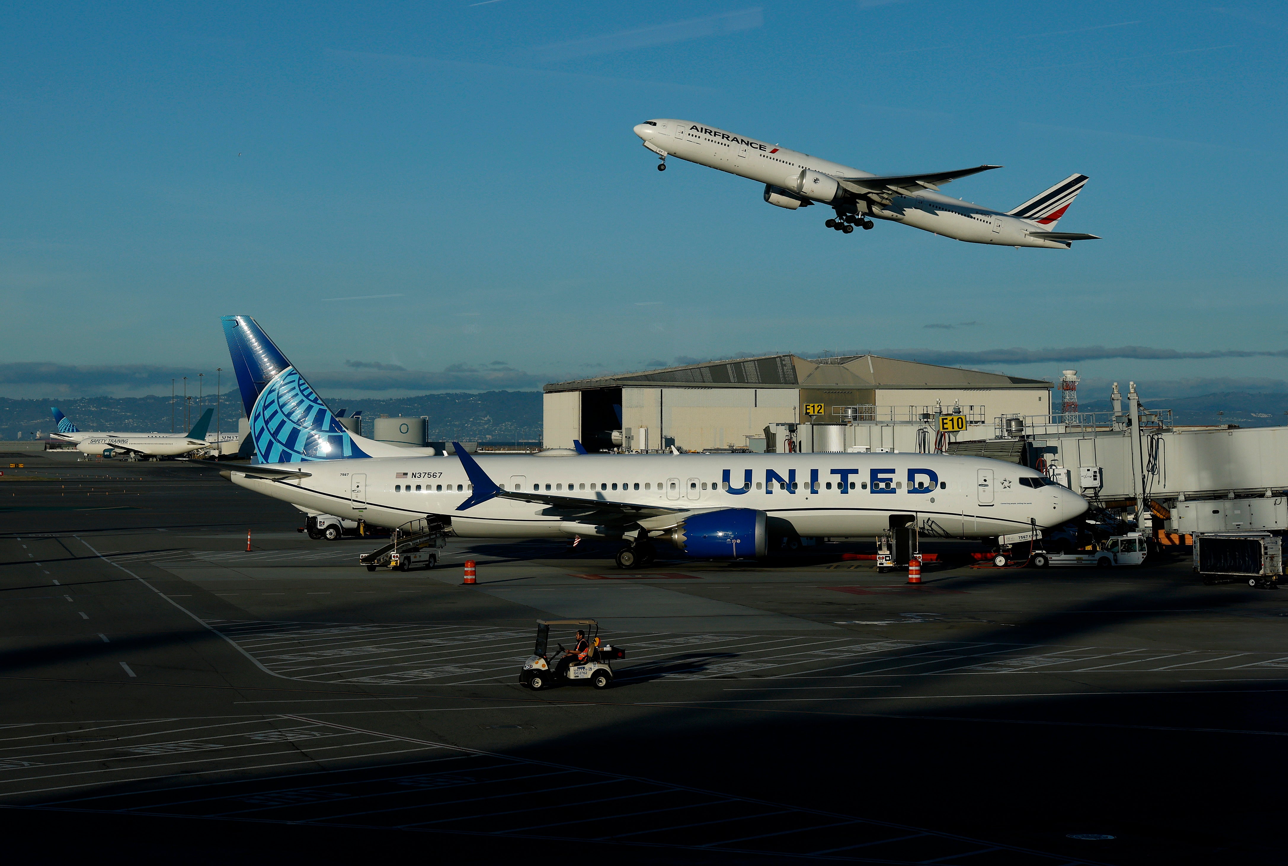 The airport is a is a major operational base for carriers including United Airlines, Air Canada, and American Airlines