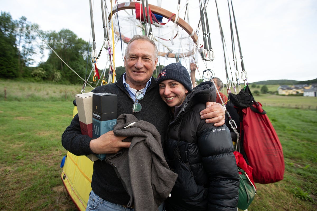 British woman makes history with Atlantic hydrogen balloon c