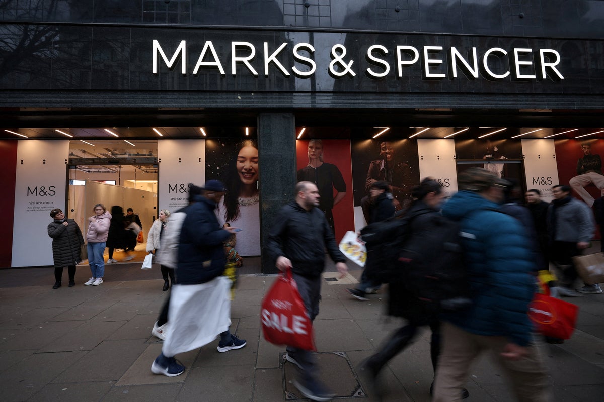 M&S launches training scheme for 1,000 young adults to tackl