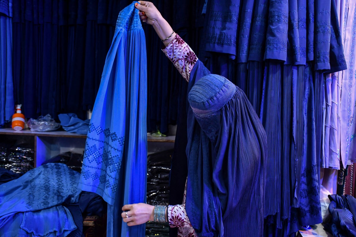 Pregnant woman among dozens arrested for violating Taliban-imposed dress code – UK Times Pregnant woman among dozens arrested for violating Taliban-imposed dress code – UK Times