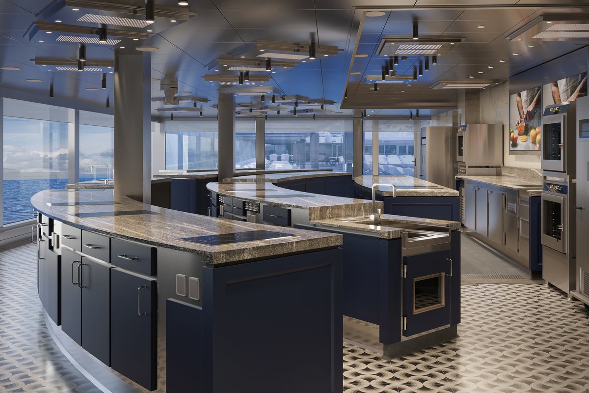New culinary-themed classes and tours revealed for Regent Se