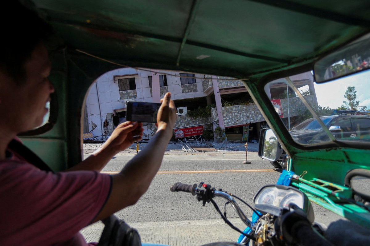 Philippines earthquake death toll rises as landslides trigge