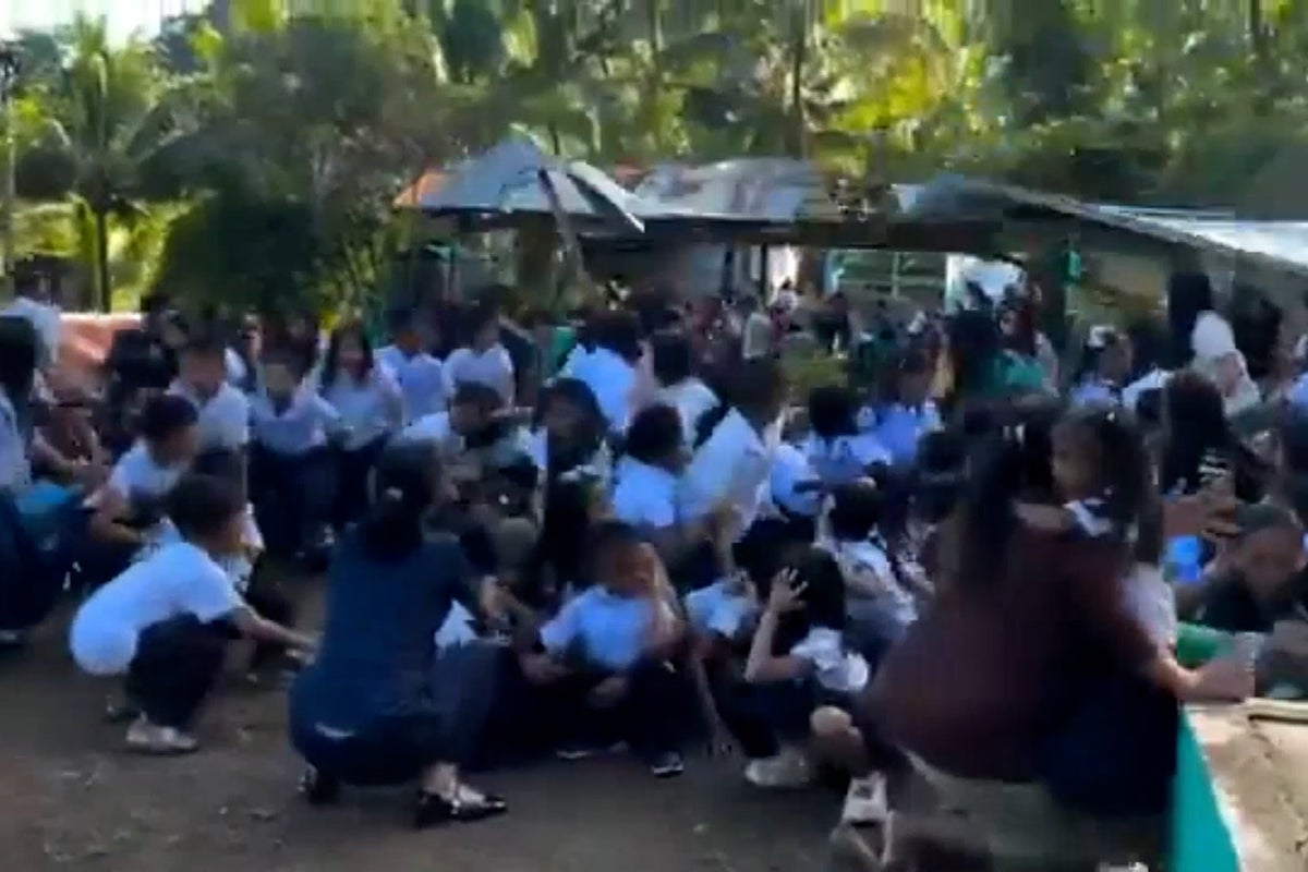 Children flee as school shelter collapses during d