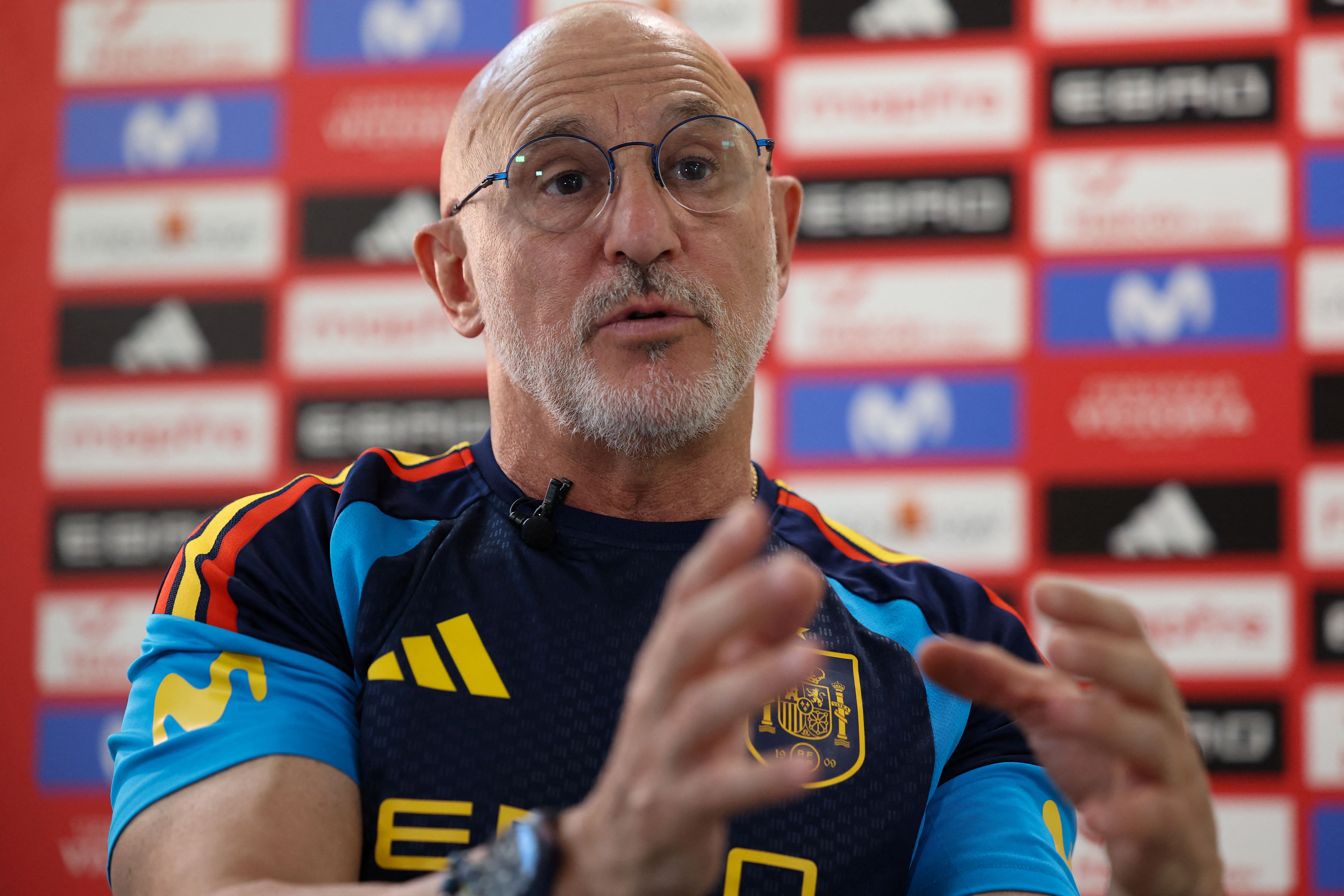 Luis de la Fuente says that Spain are monitoring their injured players, such as Lamine Yamal, but expects them to be fit for the first group stage game