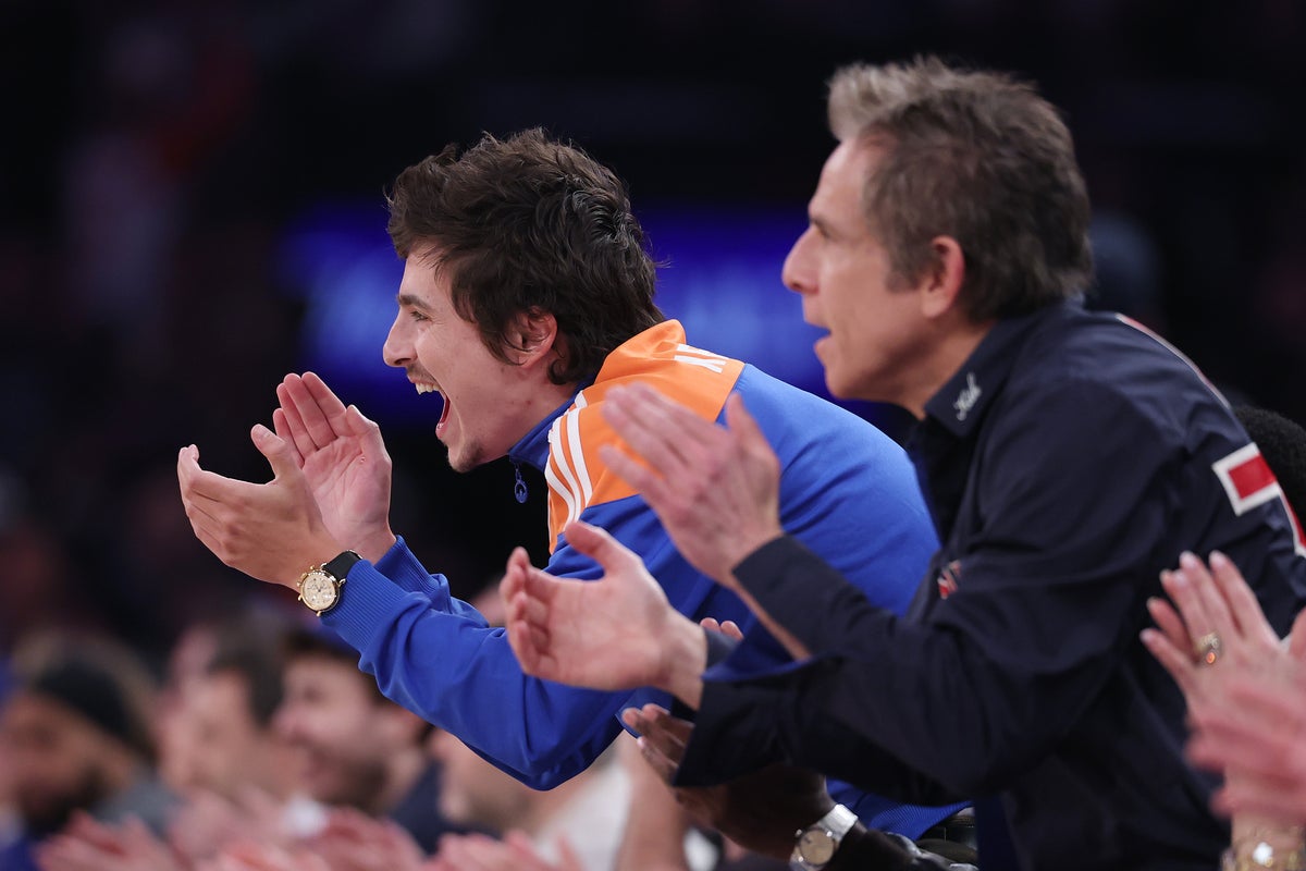 Two NBA Finals seats in celebrity row fetch $1 mil