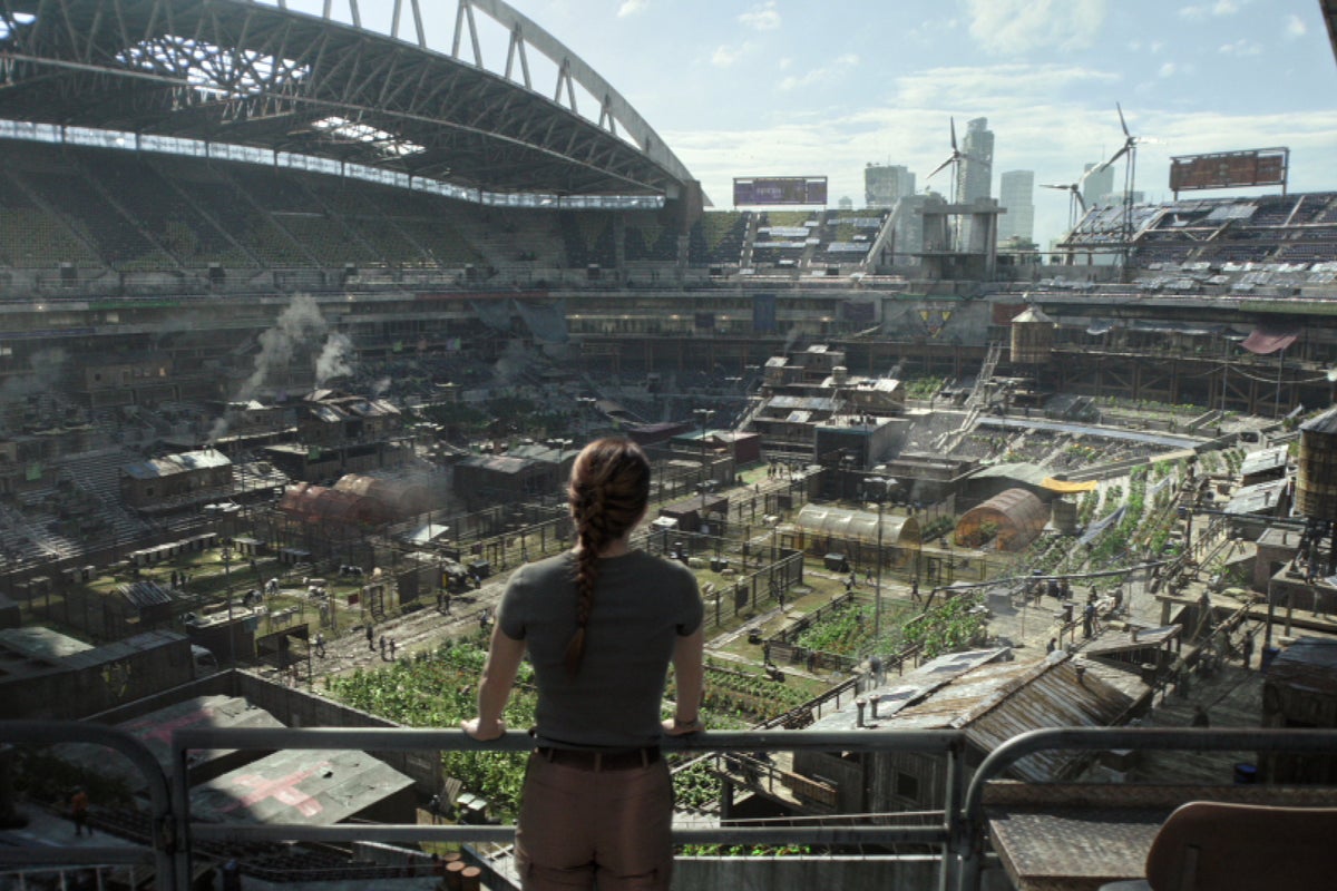 The Last of Us filming has been paused. Viewers are speculat