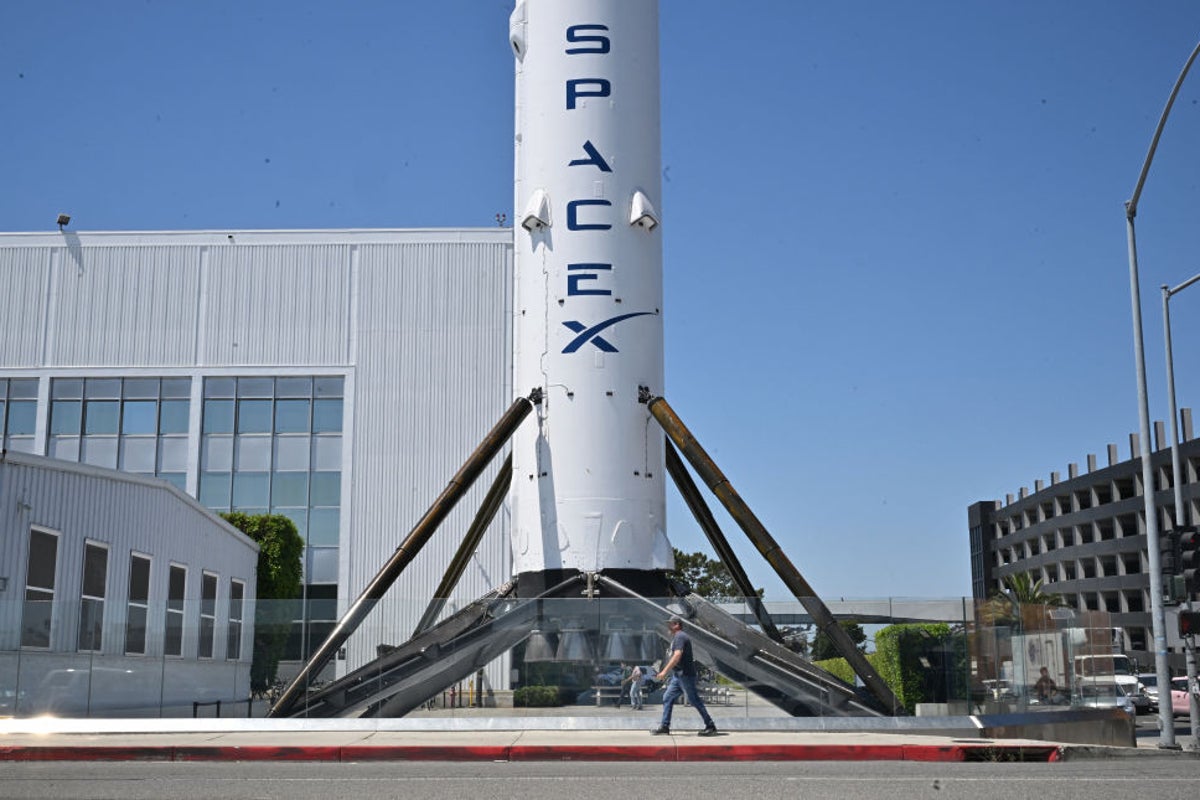 SpaceX IPO is days away: Here are 3 reasons to buy