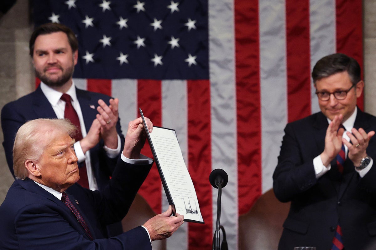 Trump team trying to revoke citizenship of 17 peop