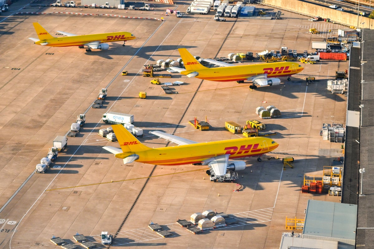 Pilots praised after UK flight’s controls jammed in mid-air Pilots praised after UK flight’s controls jammed in mid-air