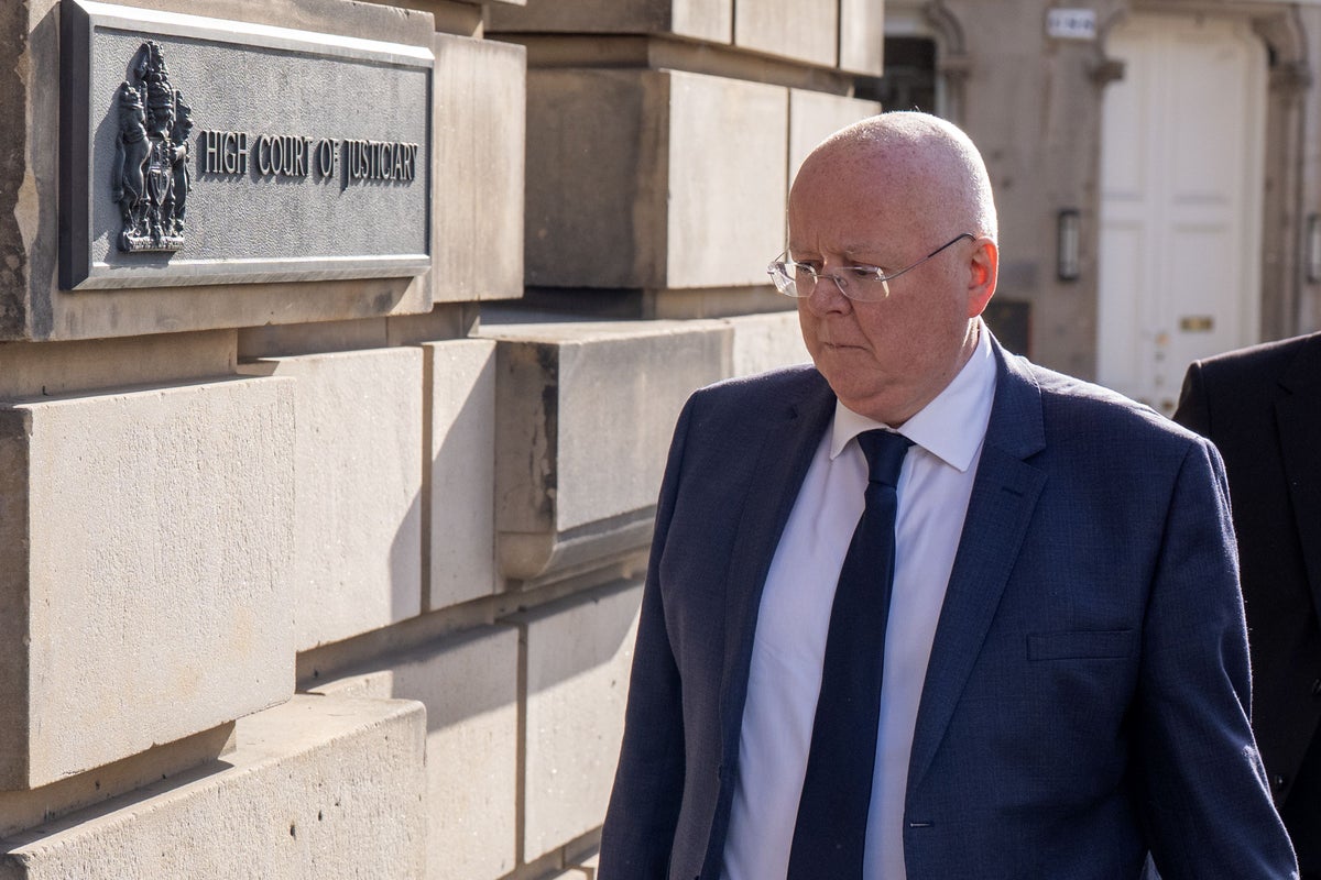 Former SNP chief Peter Murrell jailed for embezzling £400,000 of party funds Former SNP chief Peter Murrell jailed for embezzling £400,000 of party funds