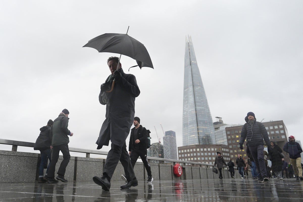 Growth to slow and unemployment to jump to two million, says