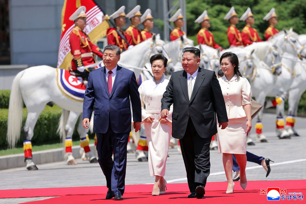 Xi Jinping and Kim Jong Un pledge to ‘resist US ag