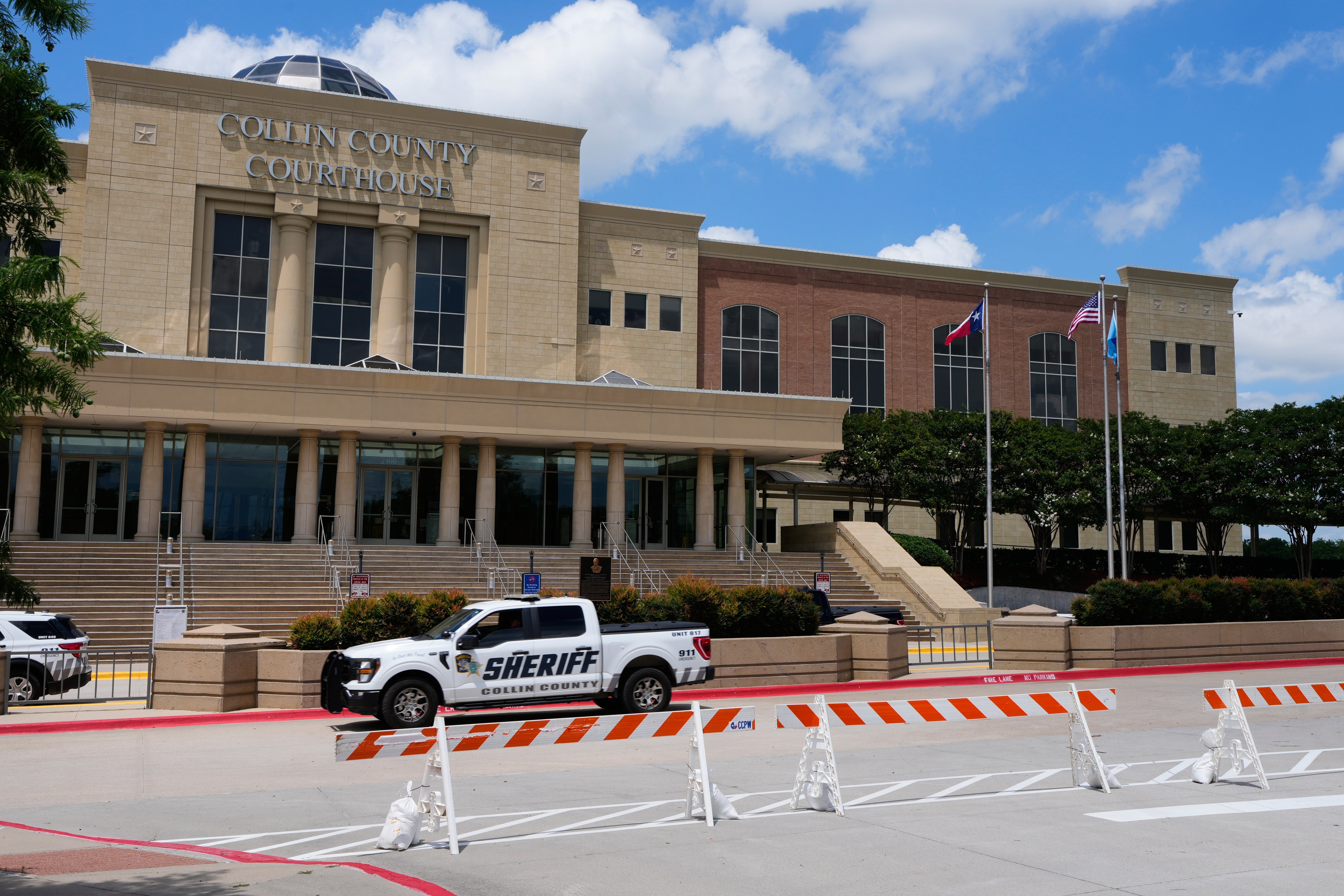 The trial drew lines of spectators hoping to find seats in the gallery and unfolded amid heavy security at a courthouse in Collin County (AP Photo/Tony Gutierrez)