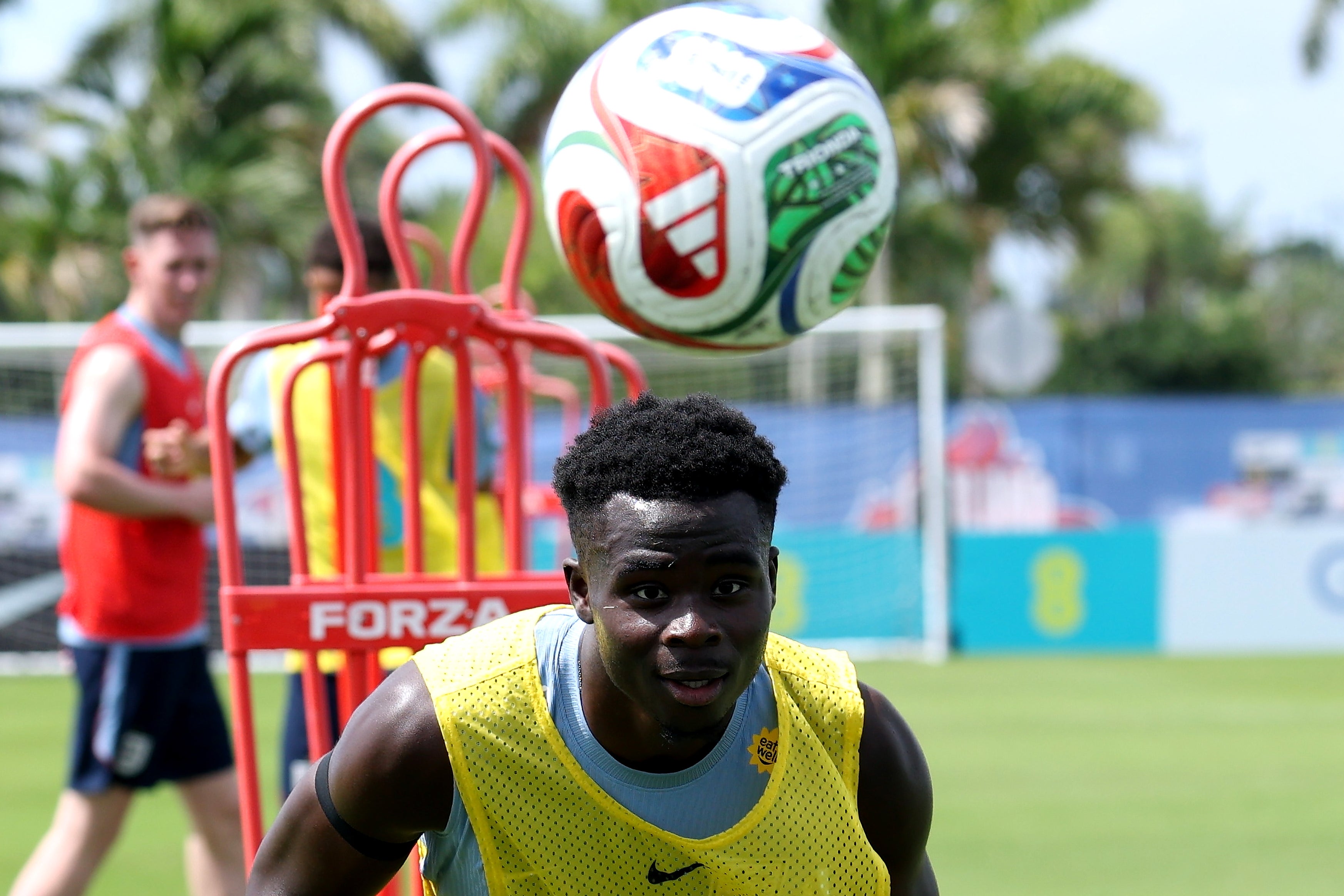 England will monitor Bukayo Saka's fitness and 'build him up' for the start of the World Cup (Getty)
