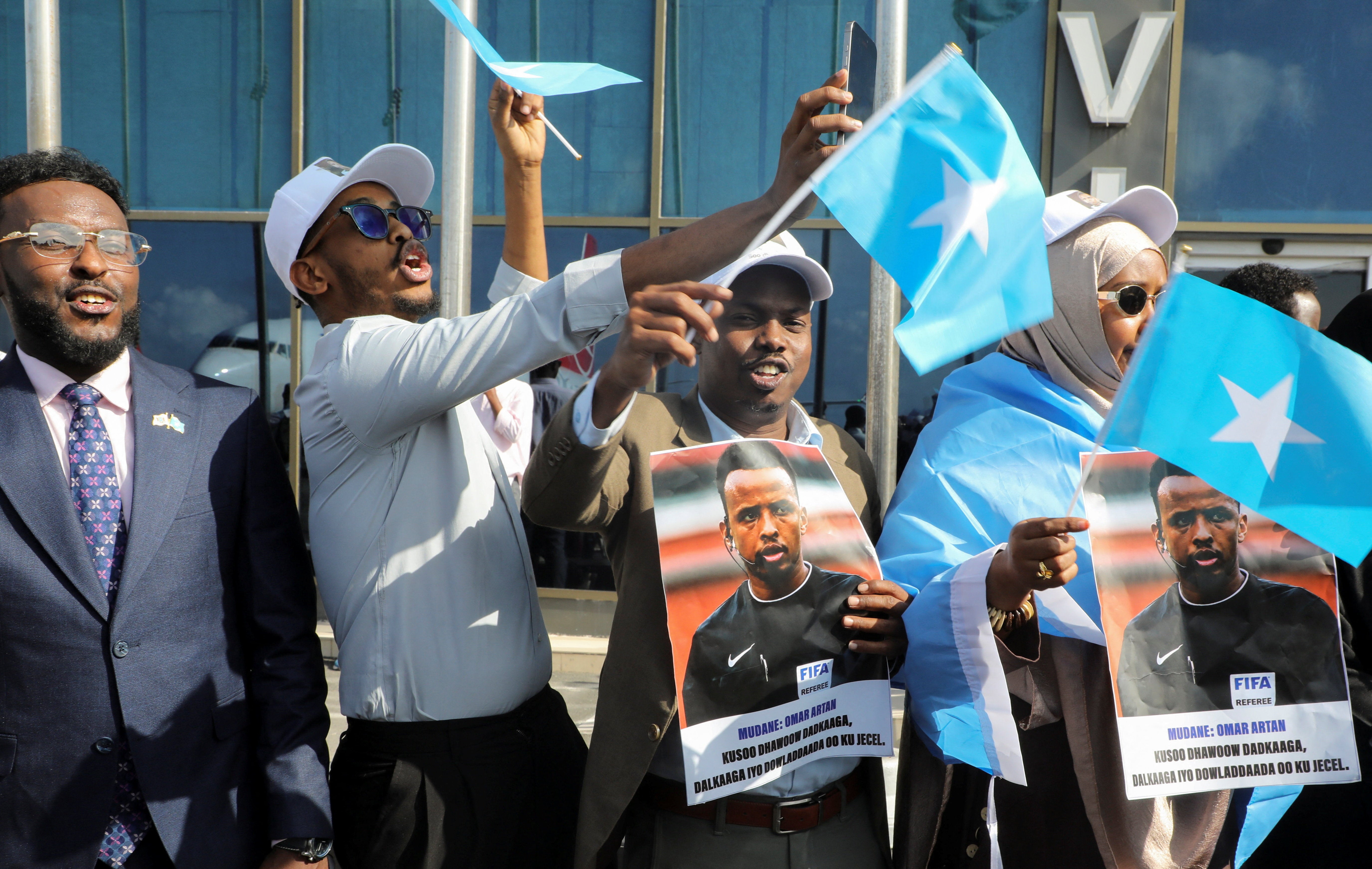He returned to a hero’s welcome at the airport in Mogadishu, where he thanked the Somali government and people as well as FIFA for their support for him