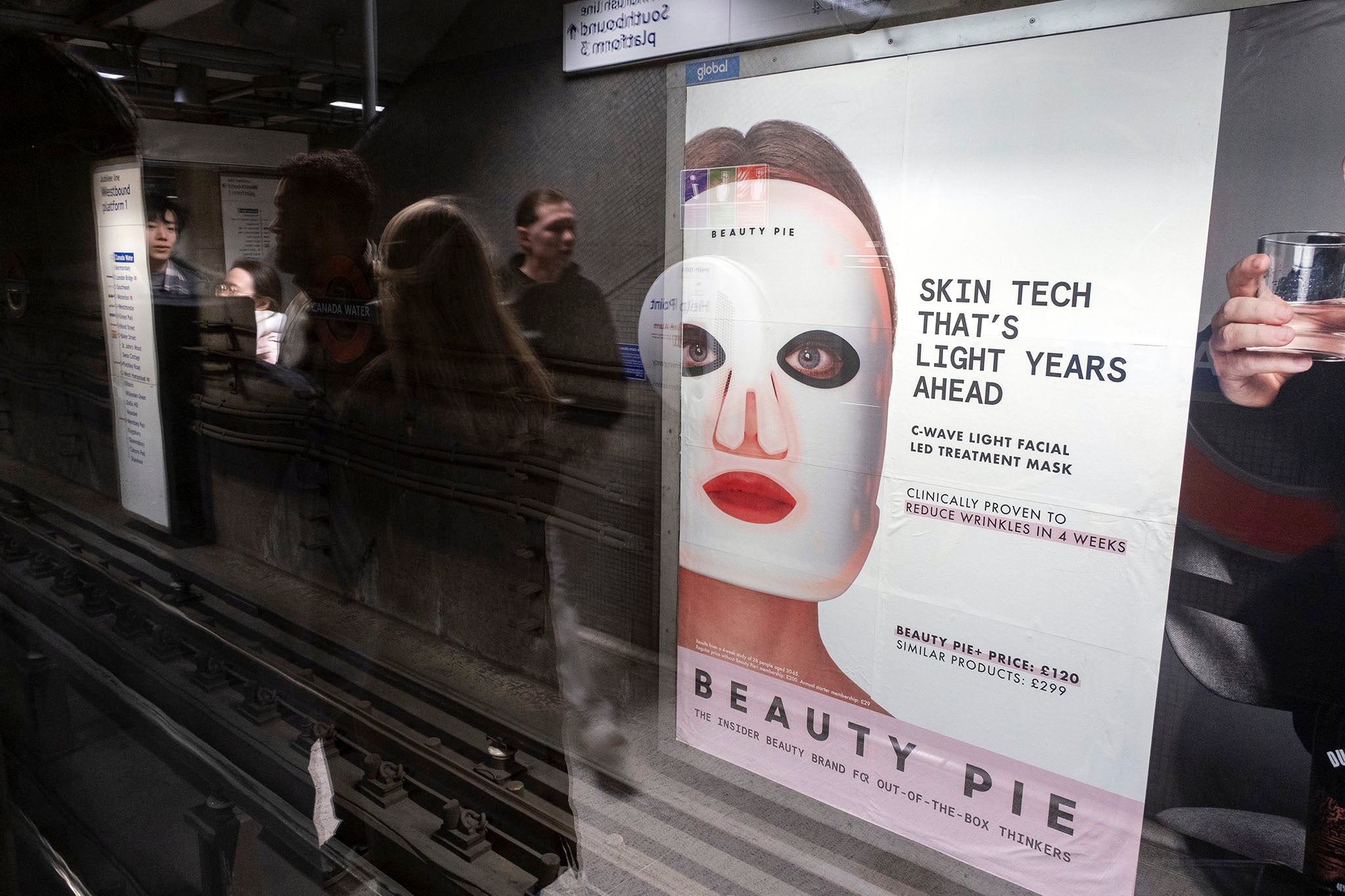 ‘Anti-wrinkle’ LED masks adverts are being pulled: do they really work? – UK Times
