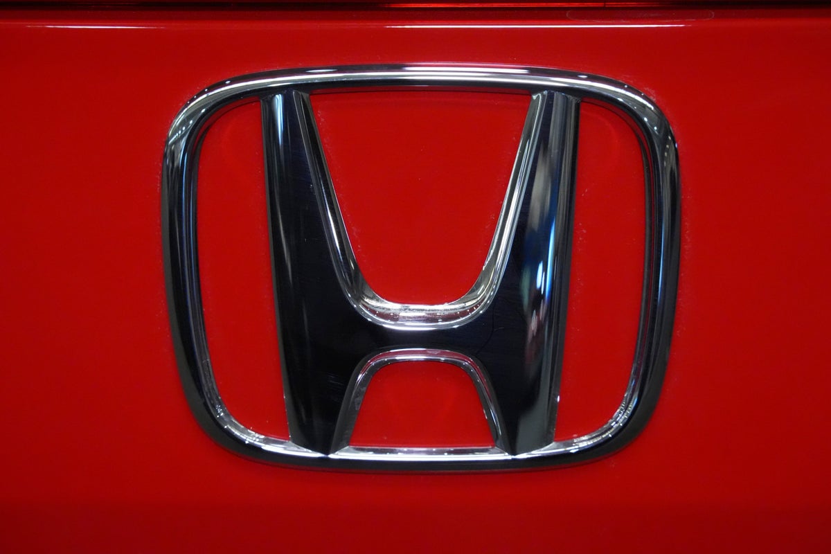Honda recalls more than 880,000 cars due to a problem with r