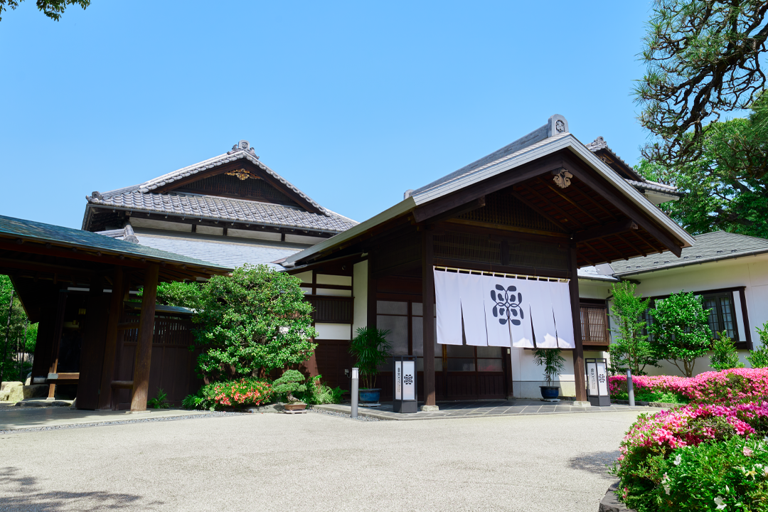 Inside this traditional Japanese house sits a line of very modern tech (Sony)