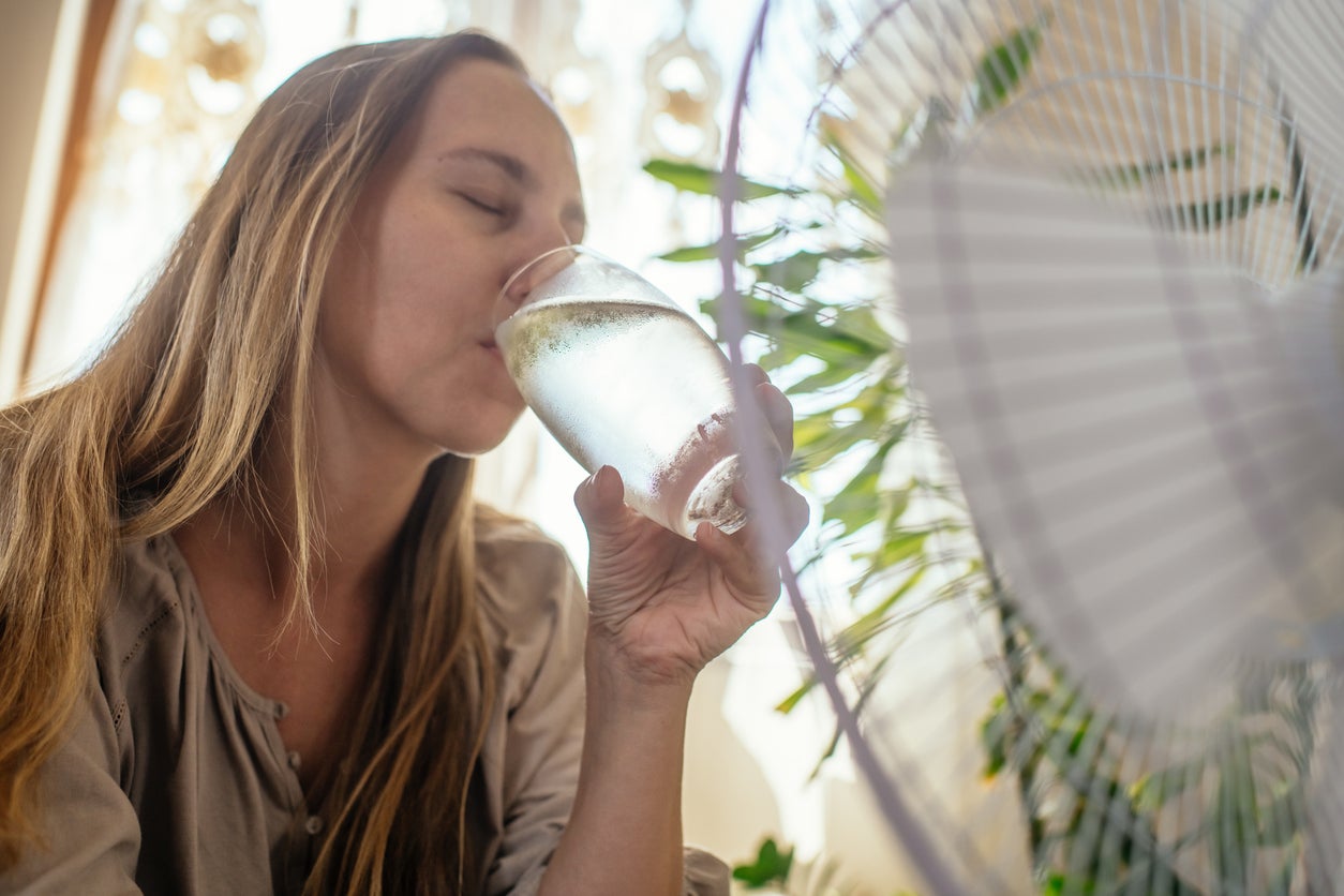 What happens to your body when temperatures suddenly hit 30C - and how to manage it
