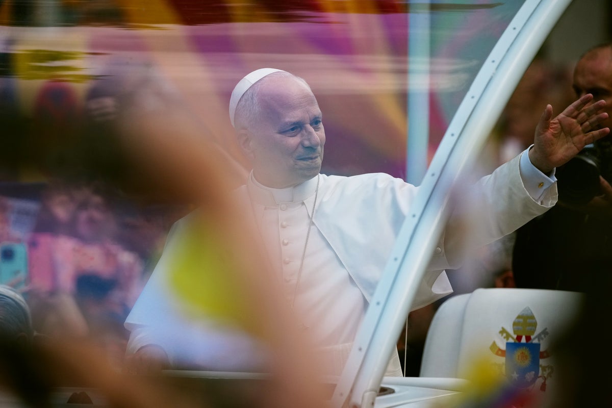 Pope visiting 'dock of shame' in Canary Islands where migran