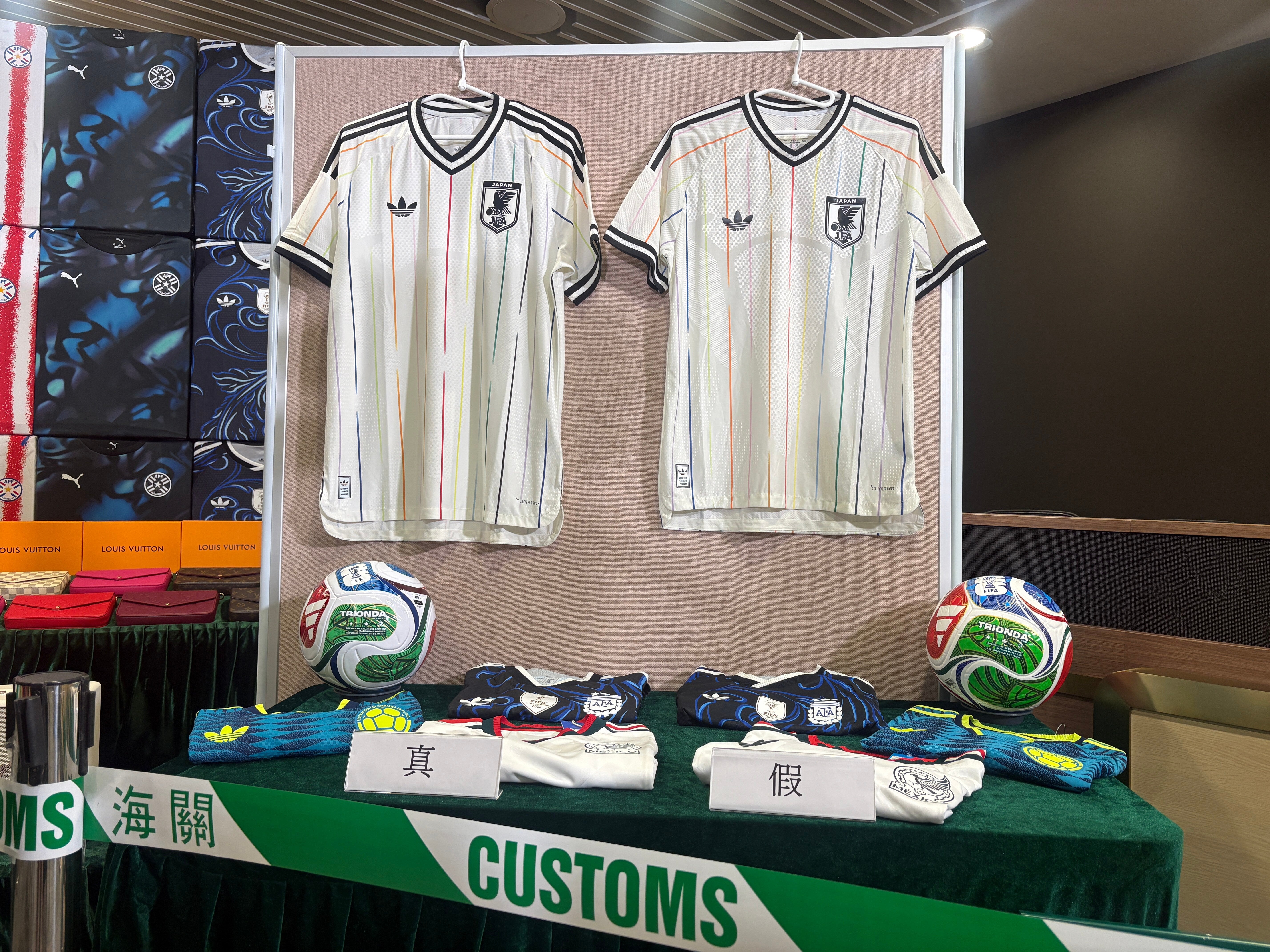 MUNDIAL-HONG KONG-CAMISETAS FALSAS