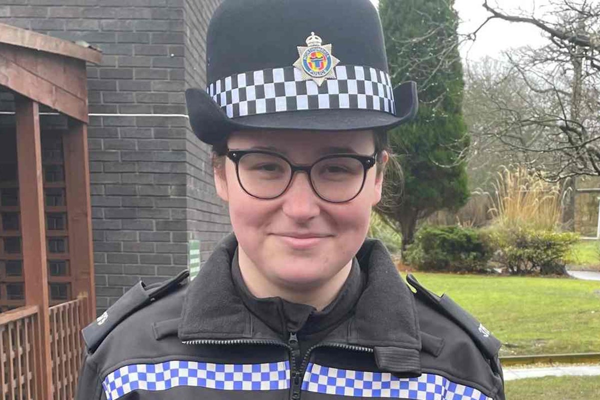 Police officer, 19, dies after being hit by vehicle while responding to car crash Police officer, 19, dies after being hit by vehicle while responding to car crash