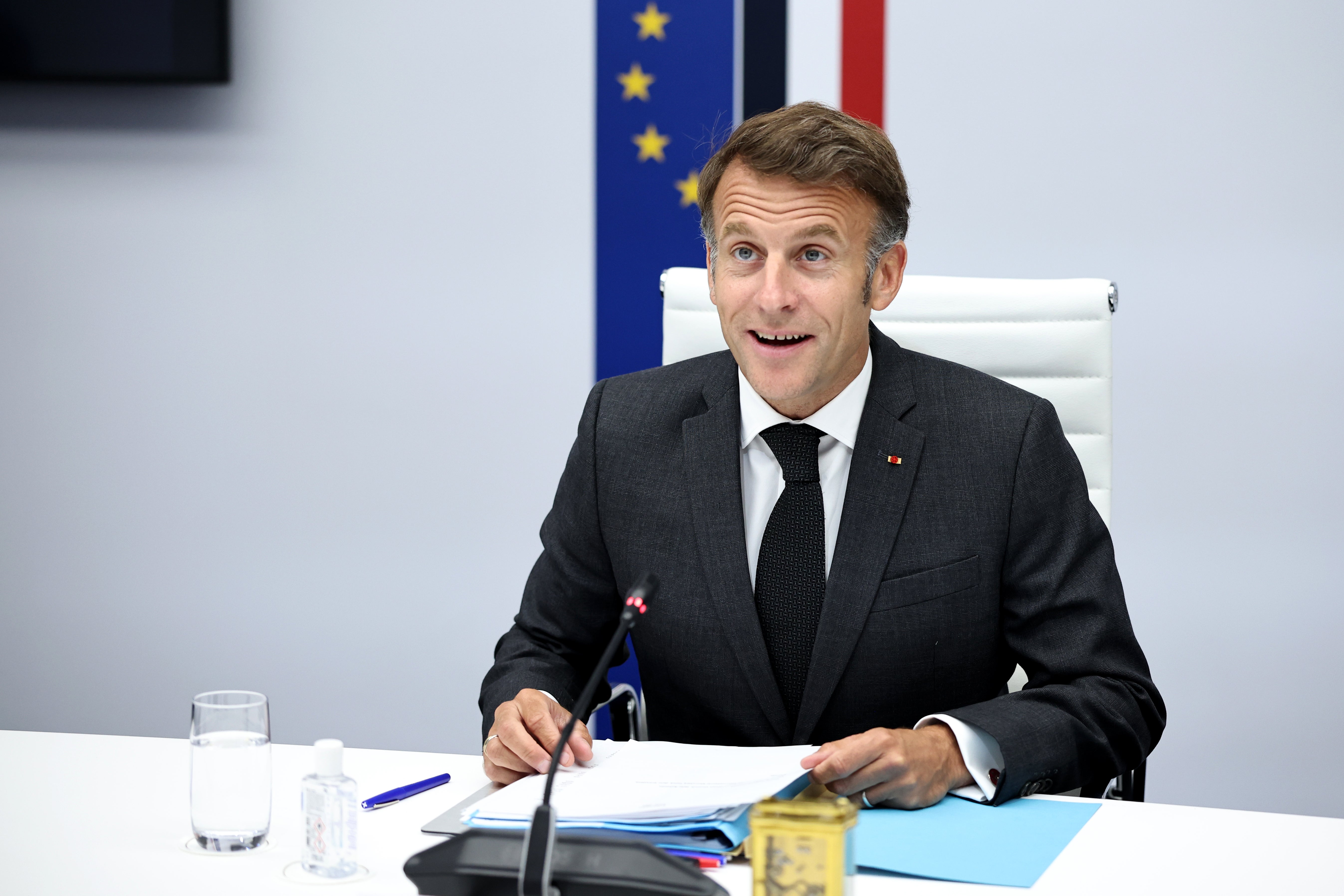 Macron paid tribute to Dalin (AP)
