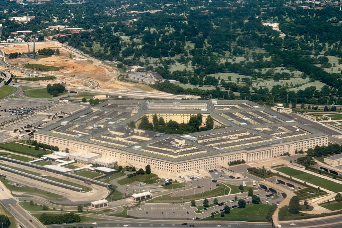 Pentagon evacuation live updates: Hazmat crews res