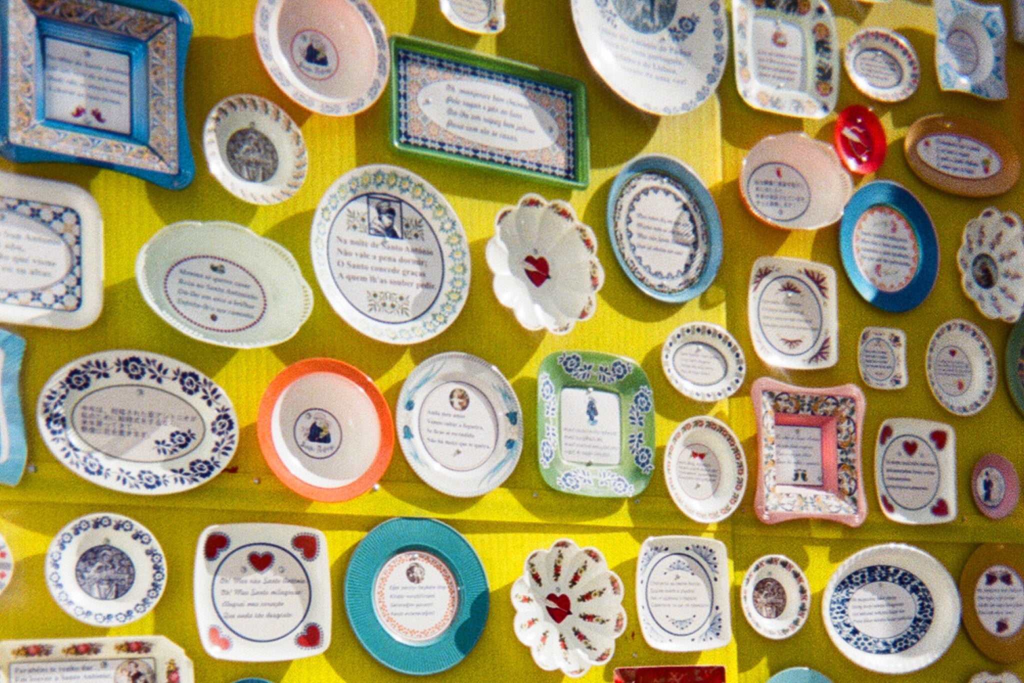 A wall of plates outside Museu de Lisboa (Emma Henderson)