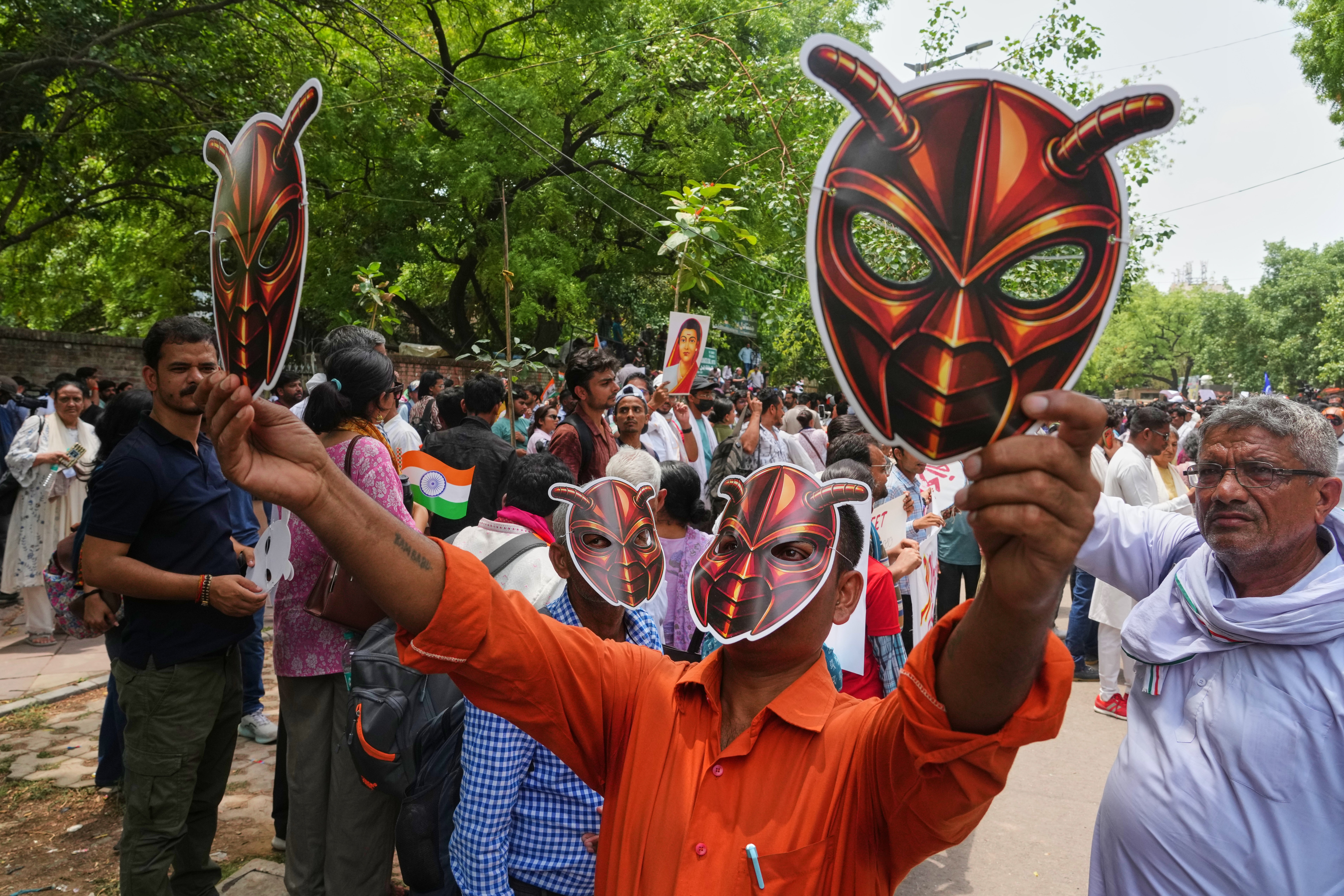 INDIA-PARTIDO DE LAS CUCARACHAS