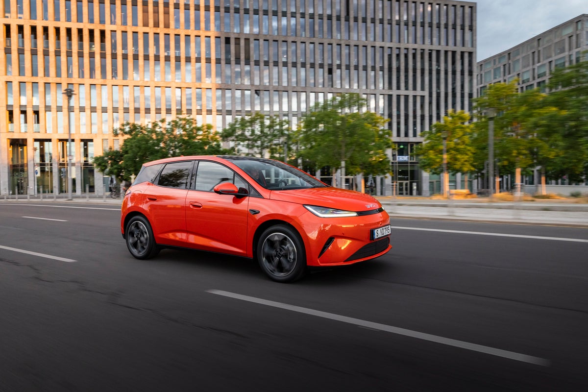 Independent Review Highlights BYD Dolphin G DM-i as New Plug-In Hybrid Supermini