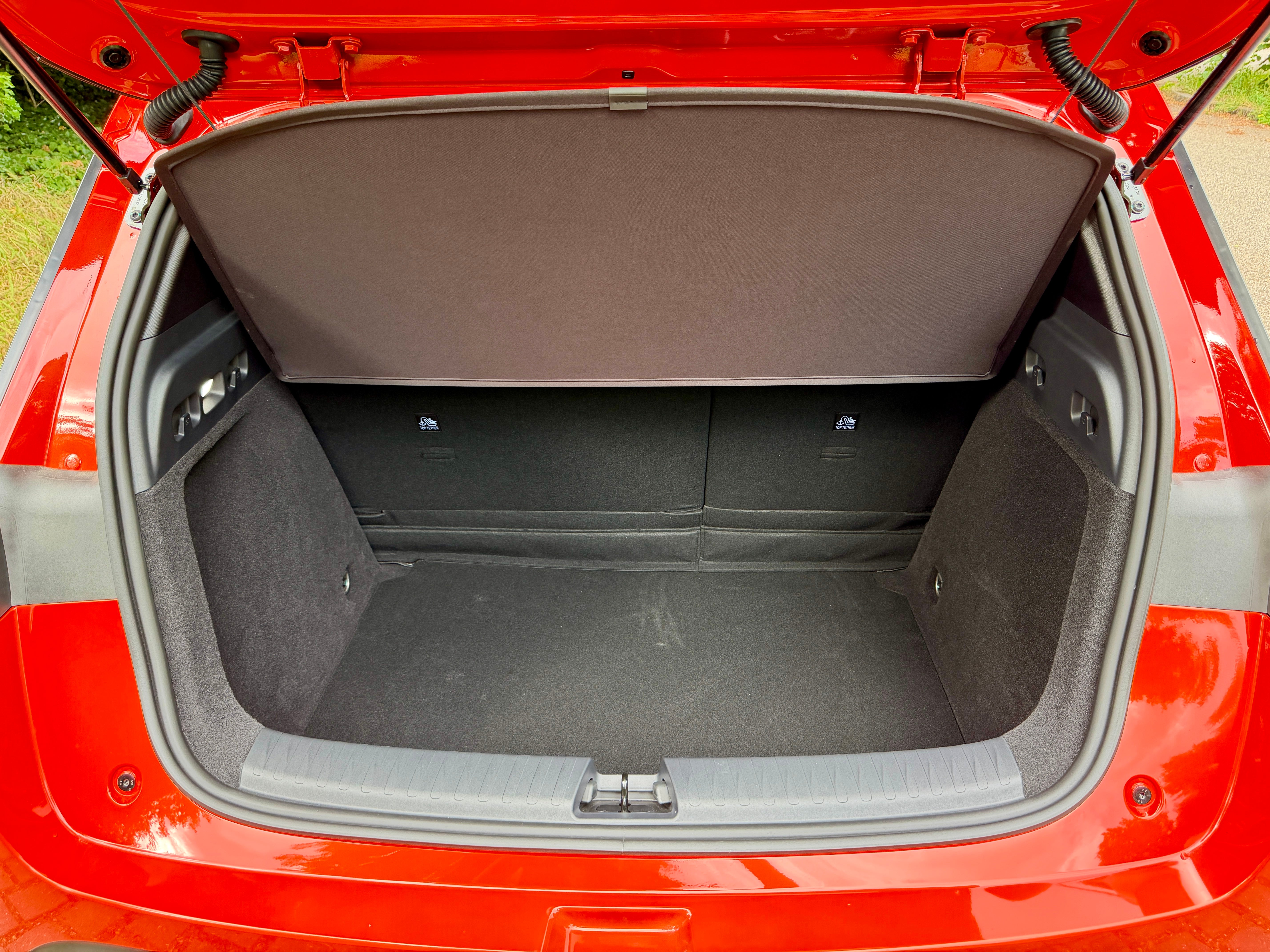 The boot in the Dolphin G DM-i is large at 425 litres, but there's a high lip to get over (Steve Fowler)