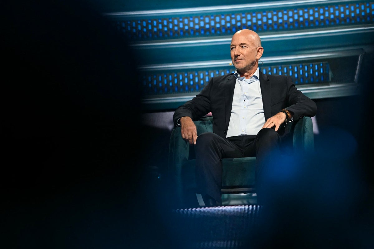 Jeff Bezos rejects fear that AI will take humans’ 
