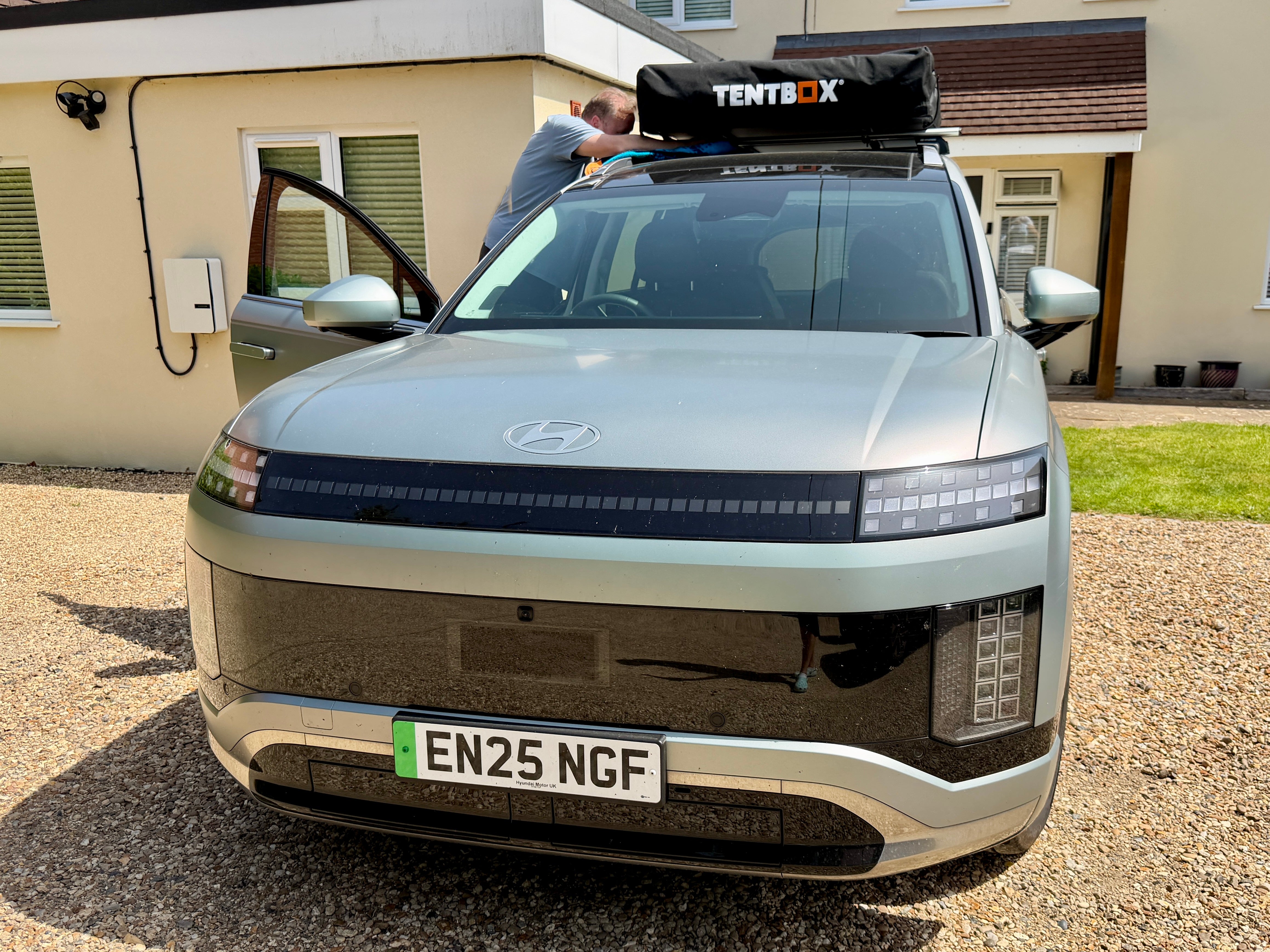 Installing a TentBox on the hottest day of the year maybe wasn't the brightest idea (Steve Fowler)