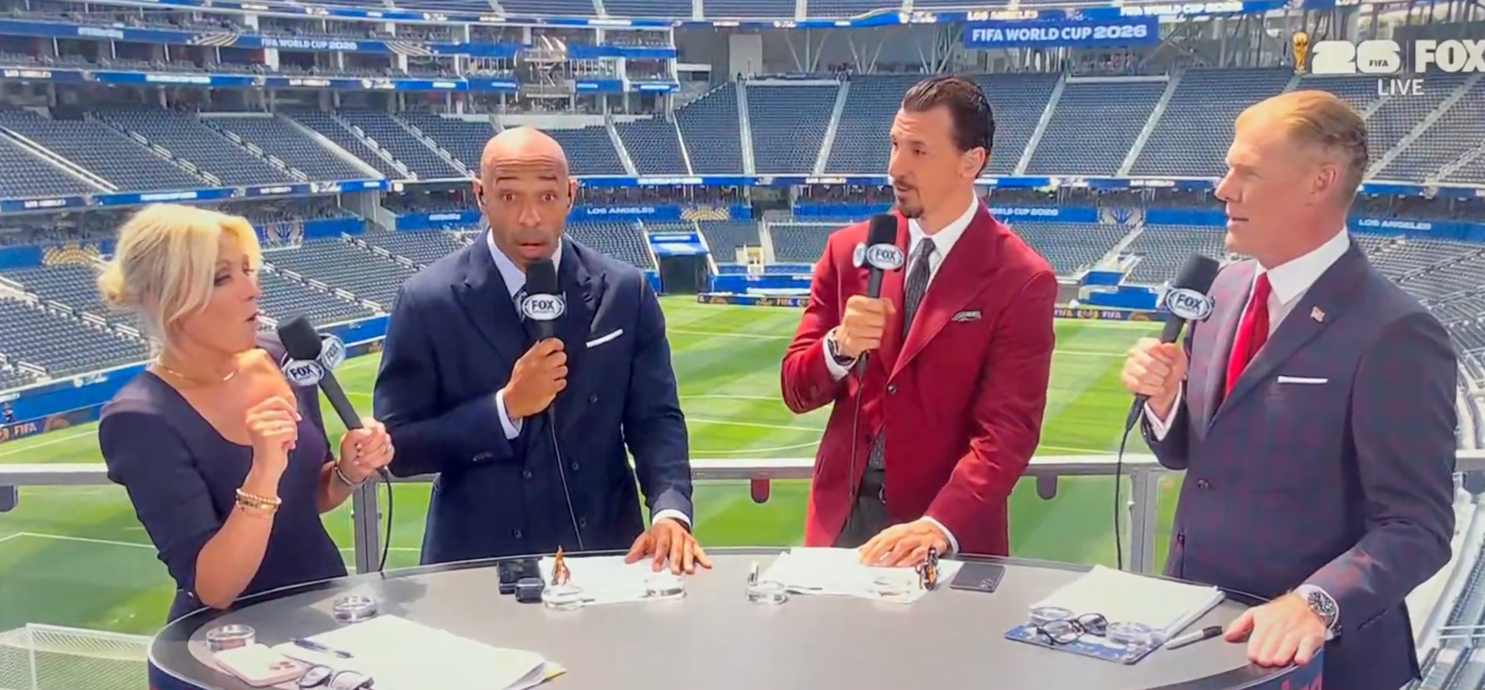 Rebecca Lowe, Thierry Henry e Zlatan Ibrahimović ficaram chocados com o insulto profano de Alexi Lalas
