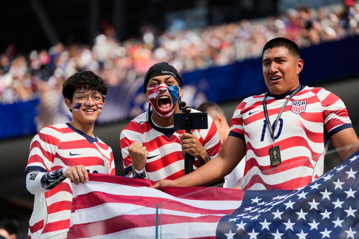 Roaring crowds in stars and stripes show up for the US team, and soccer’s moment in their country – UK Times