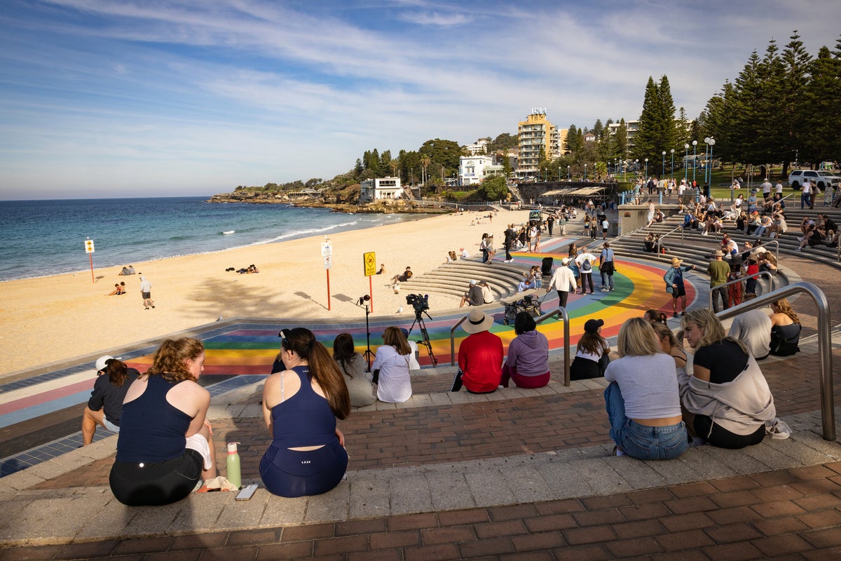 Woman critically injured in shark attack off Sydney’s Coogee Beach – UK Times Woman critically injured in shark attack off Sydney’s Coogee Beach – UK Times