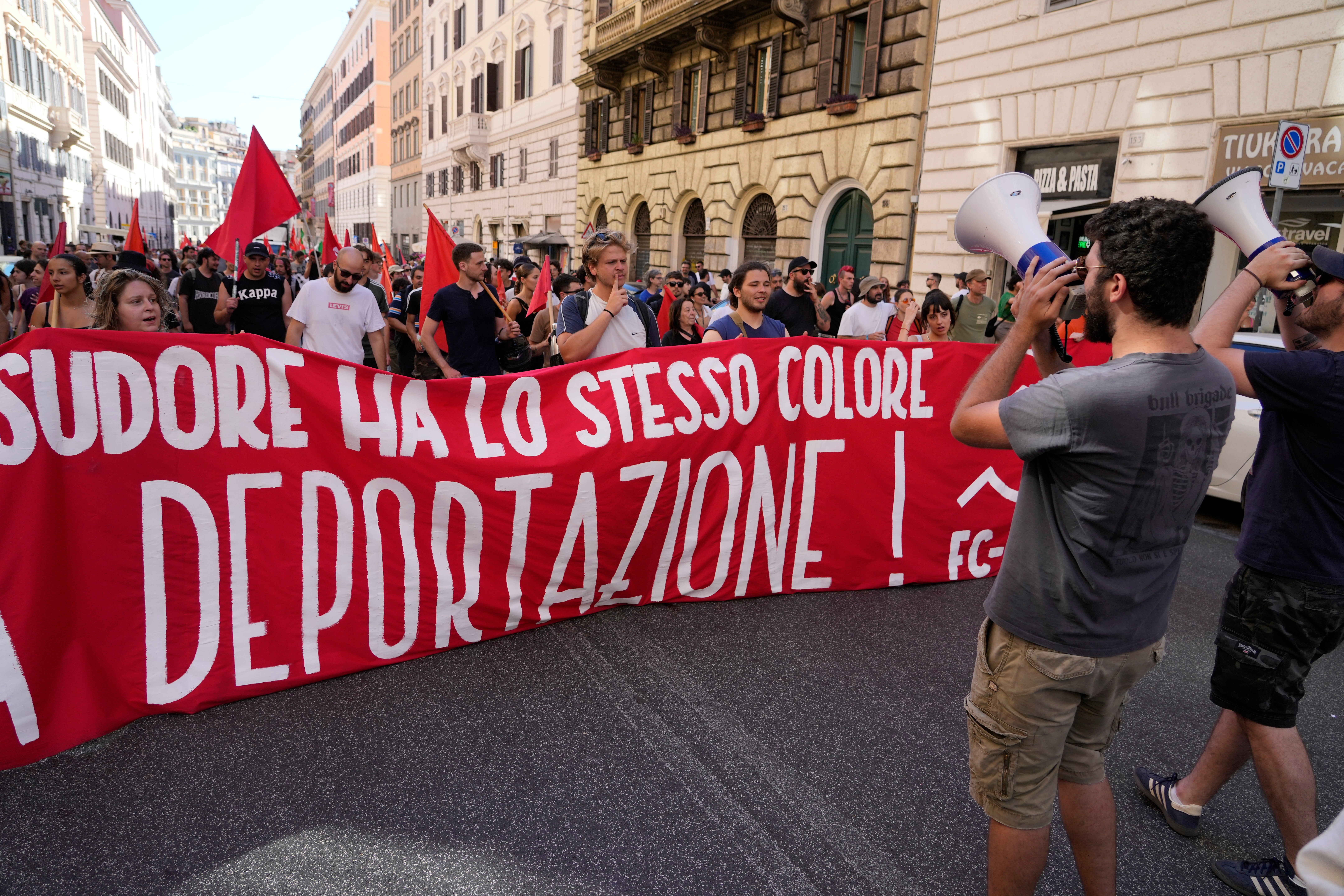 ITALIA-INMIGRACIÓN-MARCHAS