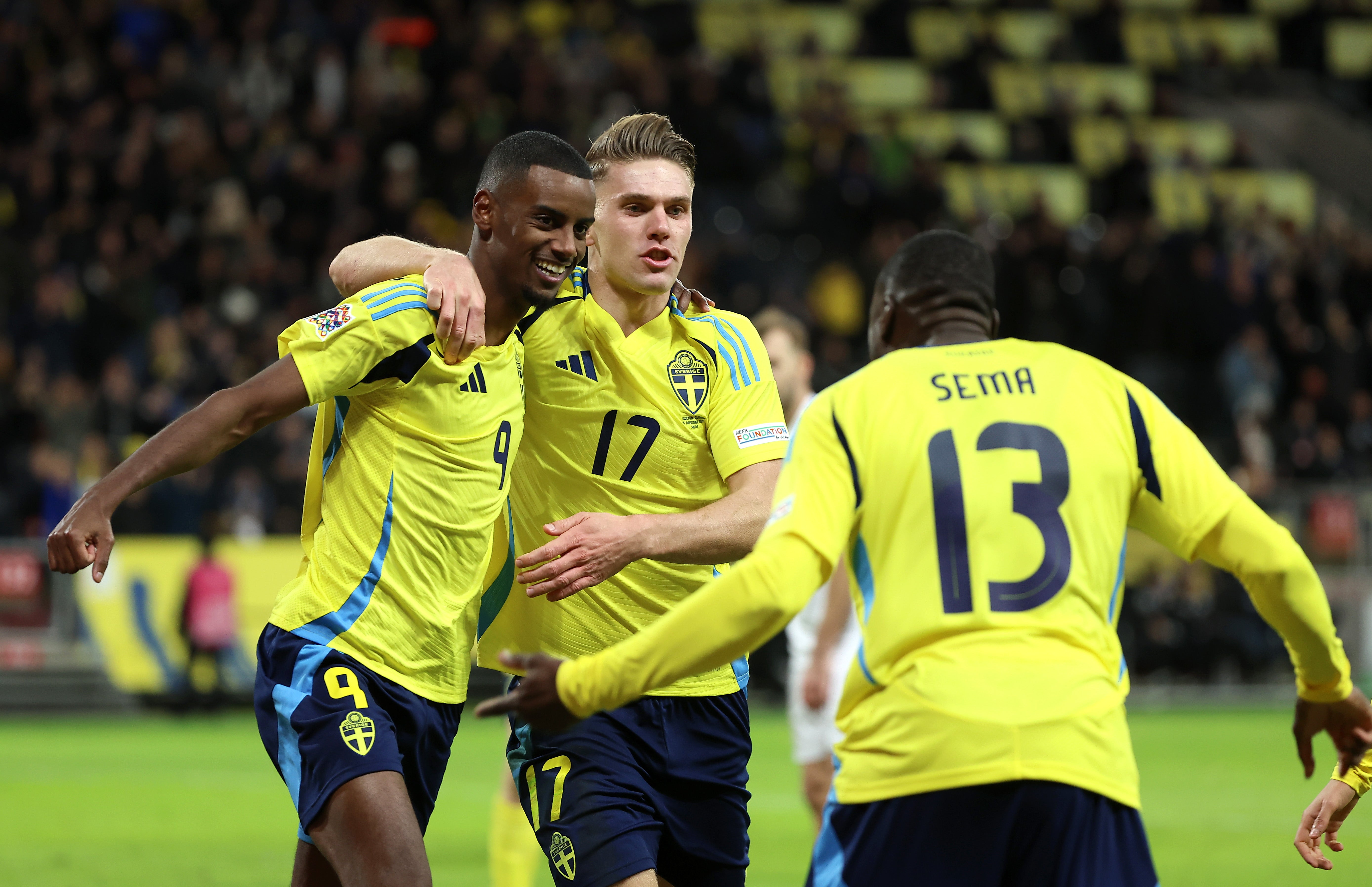 Isak and Gyokeres will start together at the World Cup