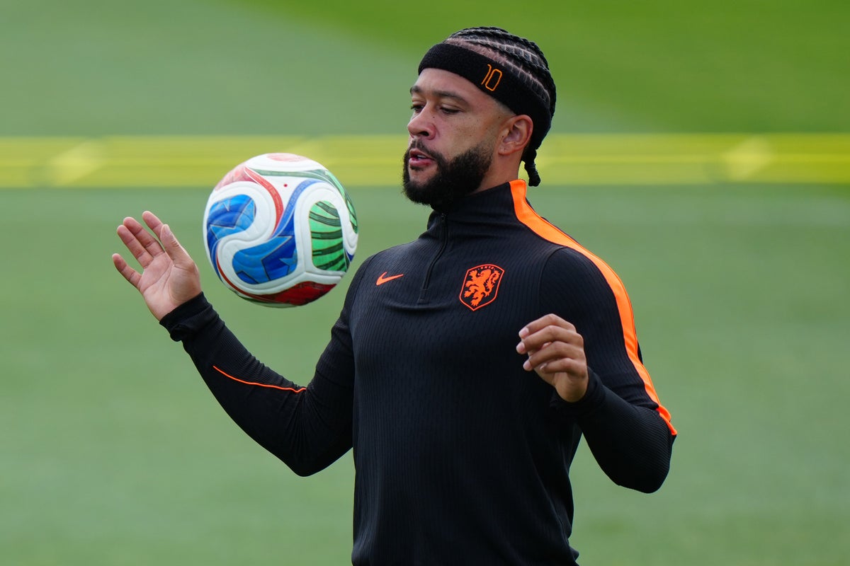 Netherlands vs Japan LIVE: Memphis Depay starts on bench for Dutch in Group F World Cup clash Netherlands vs Japan LIVE: Memphis Depay starts on bench for Dutch in Group F World Cup clash