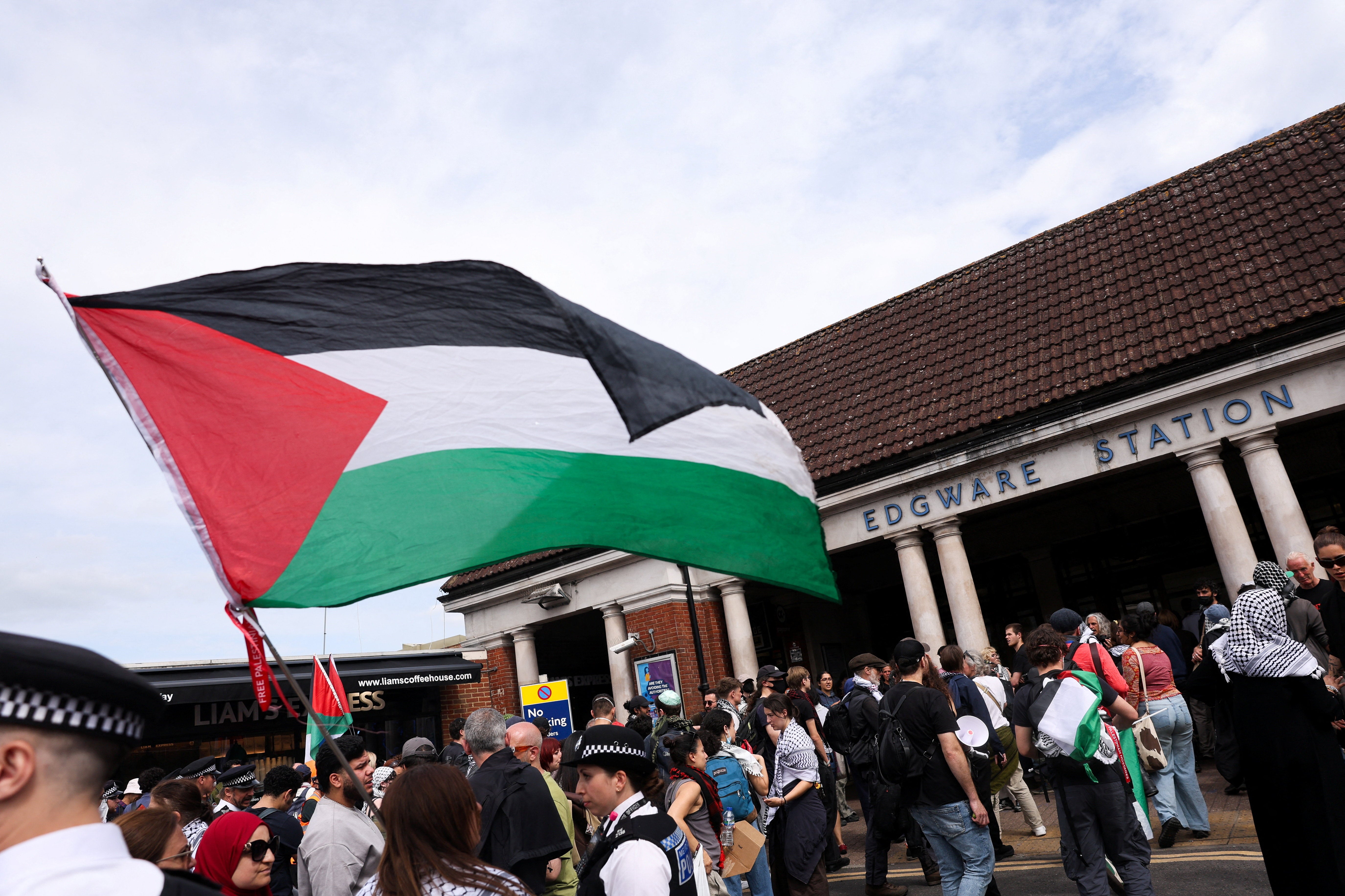 Protesters clashed outside a synagogue on Sunday
