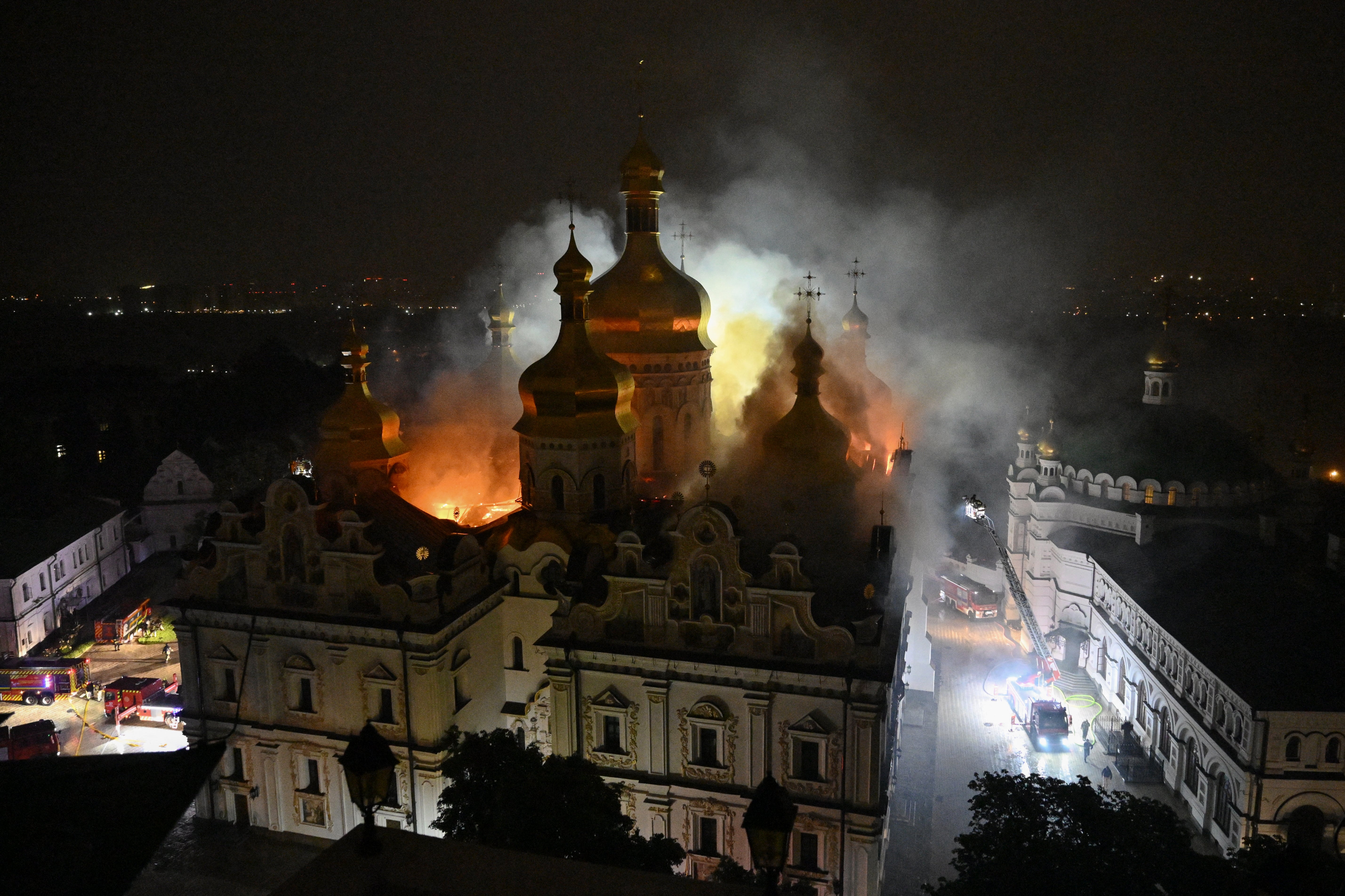 Smoke and fire rises from the Dormition Cathedral in the Orthodox complex of the Kyiv Pechersk Lavra (AFP/Getty)