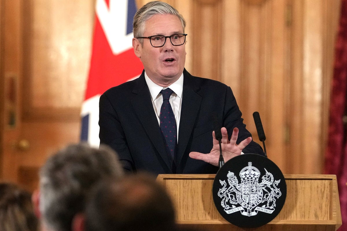 Social media ban for under-16s is yet another U-turn by Starmer as he tries to save his job