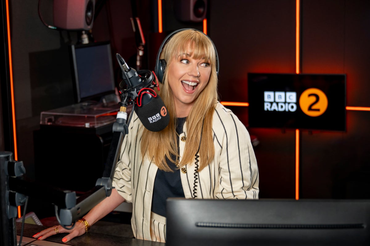 Sara Cox confirms Hollywood legend as first guest for new BBC Radio 2 breakfast show Sara Cox confirms Hollywood legend as first guest for new BBC Radio 2 breakfast show