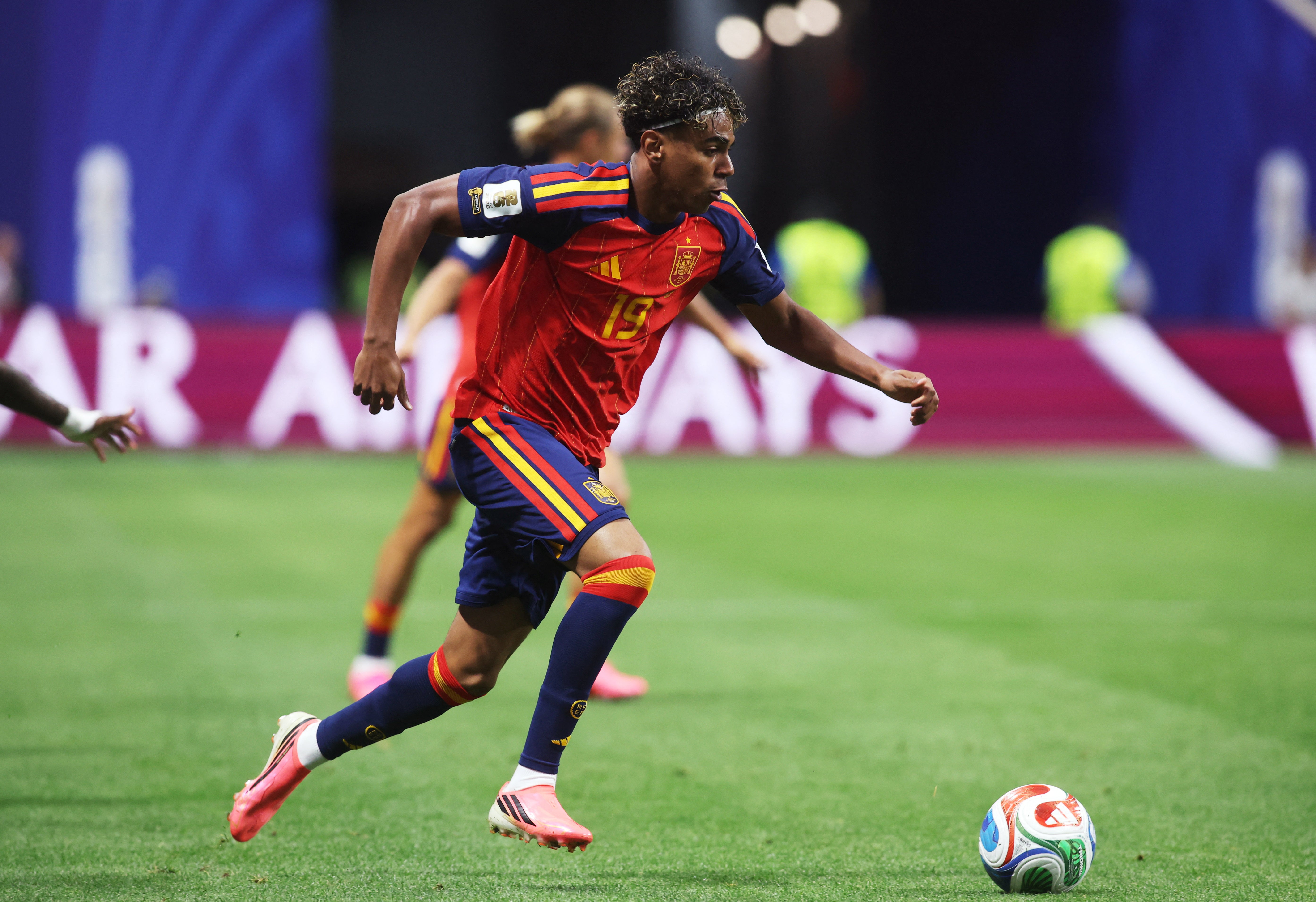 Lamine Yamal could not find a way through having come off the bench for Spain
