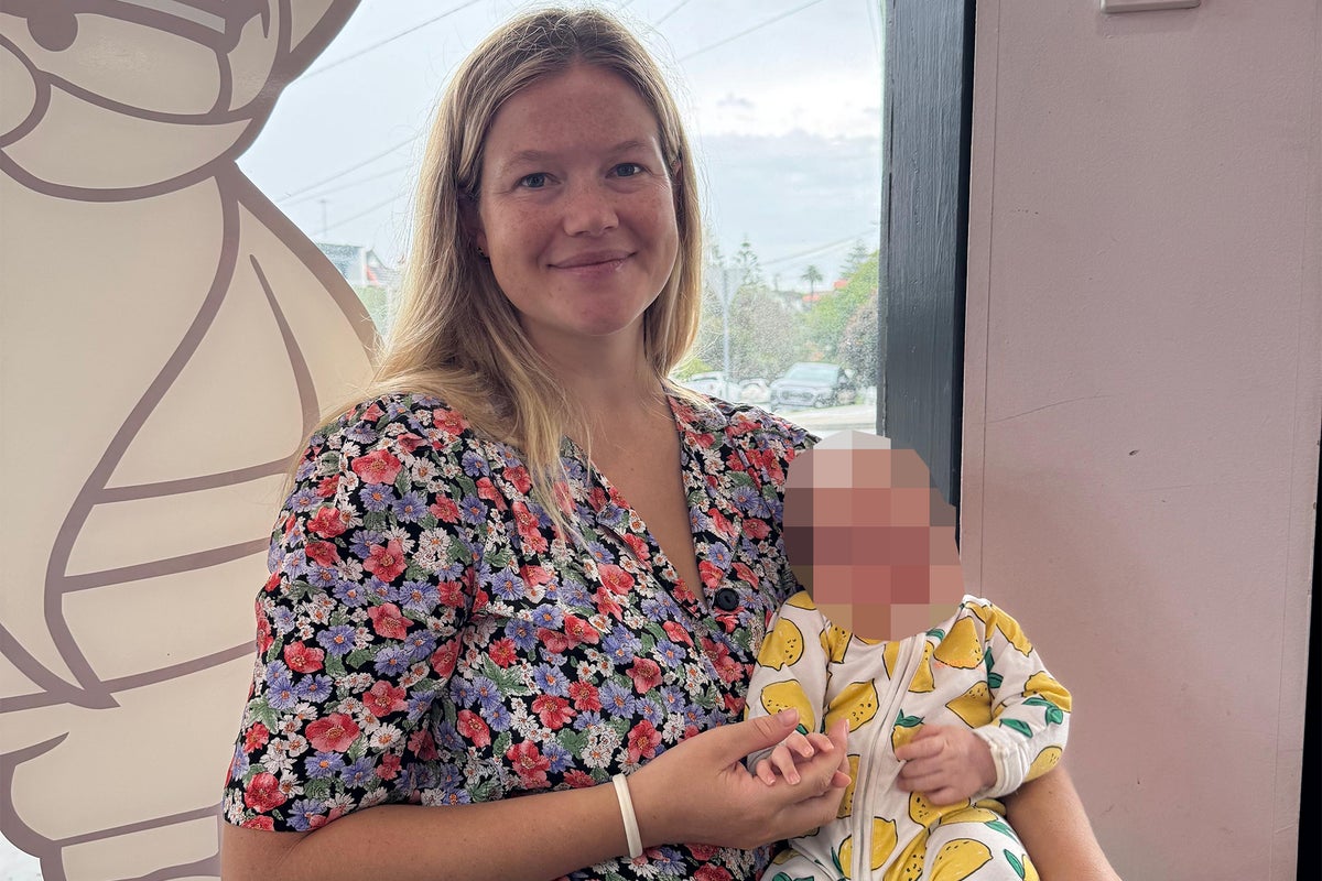 Sydney shark attack victim named as 35-year-old mother Leah Stewart Sydney shark attack victim named as 35-year-old mother Leah Stewart