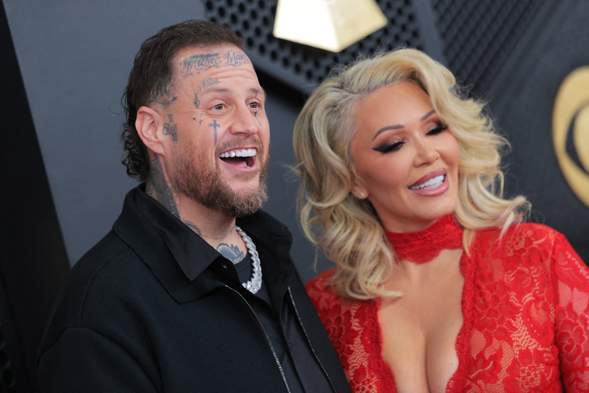 Jelly Roll's wife Bunnie Xo posts cryptic message after country star files for  divorce | The Independent