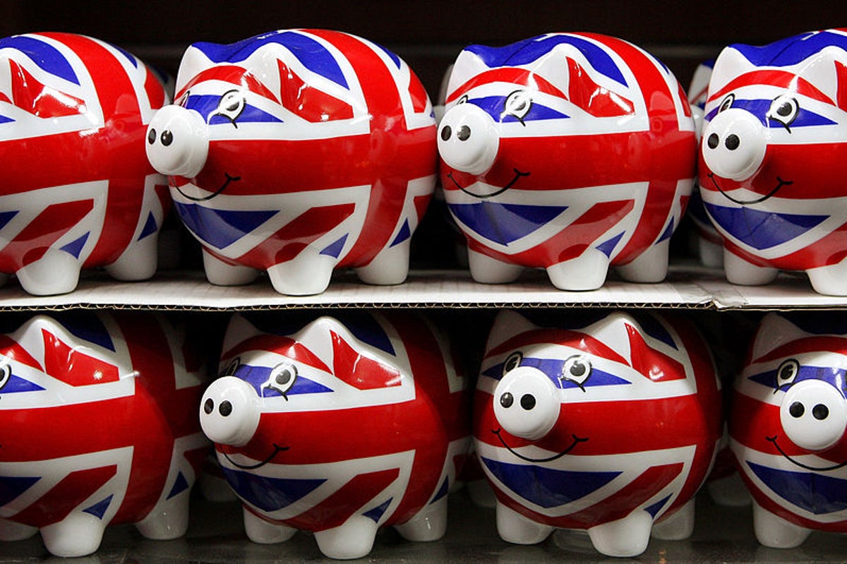 Böyük Britaniyada əmək haqlarından avtomatik qənaət planı hazırlanır