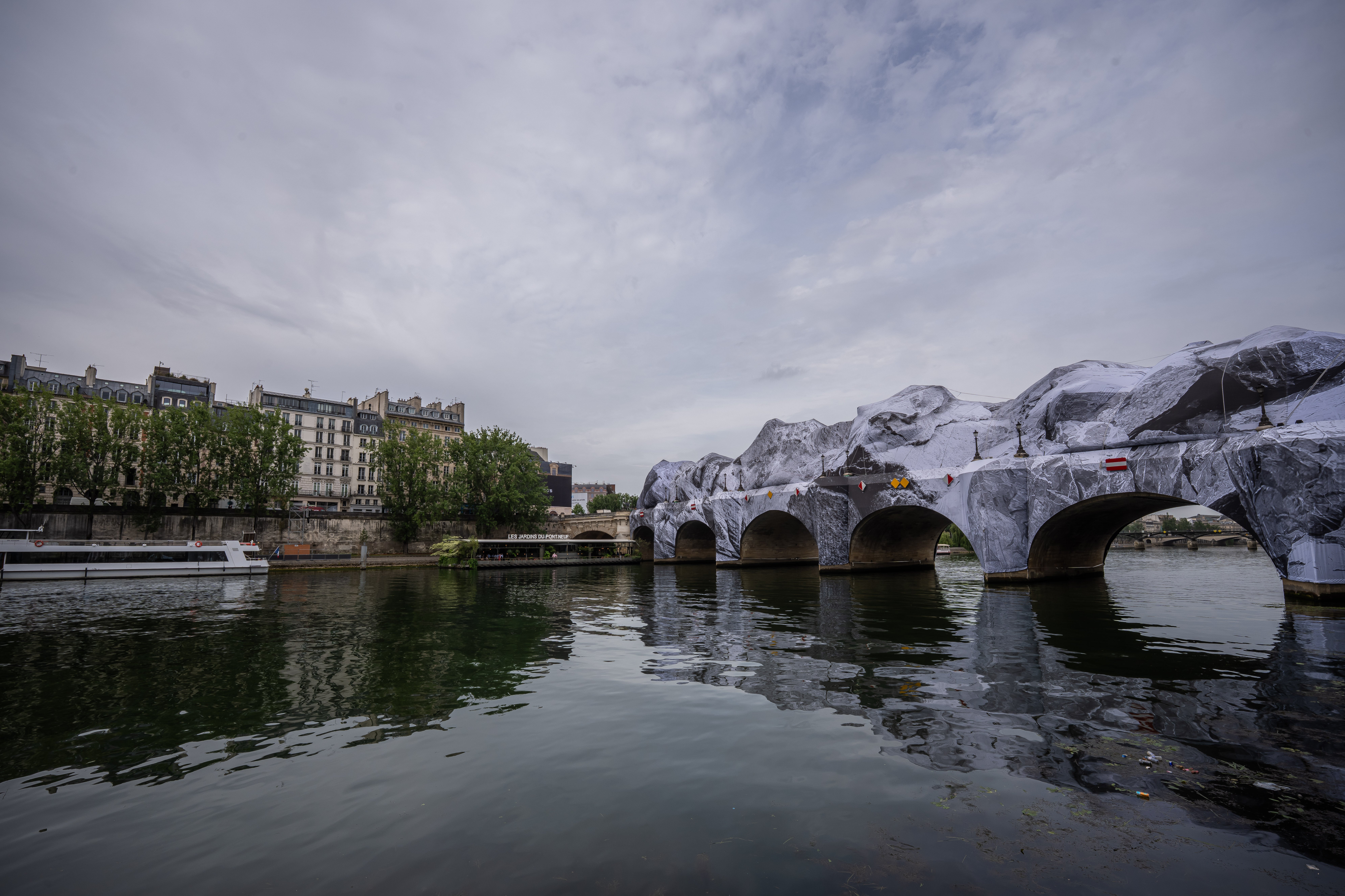 A unique new art installation, Pont Neuf Cave by French street artist JR, has opened on the Pont Neuf bridge